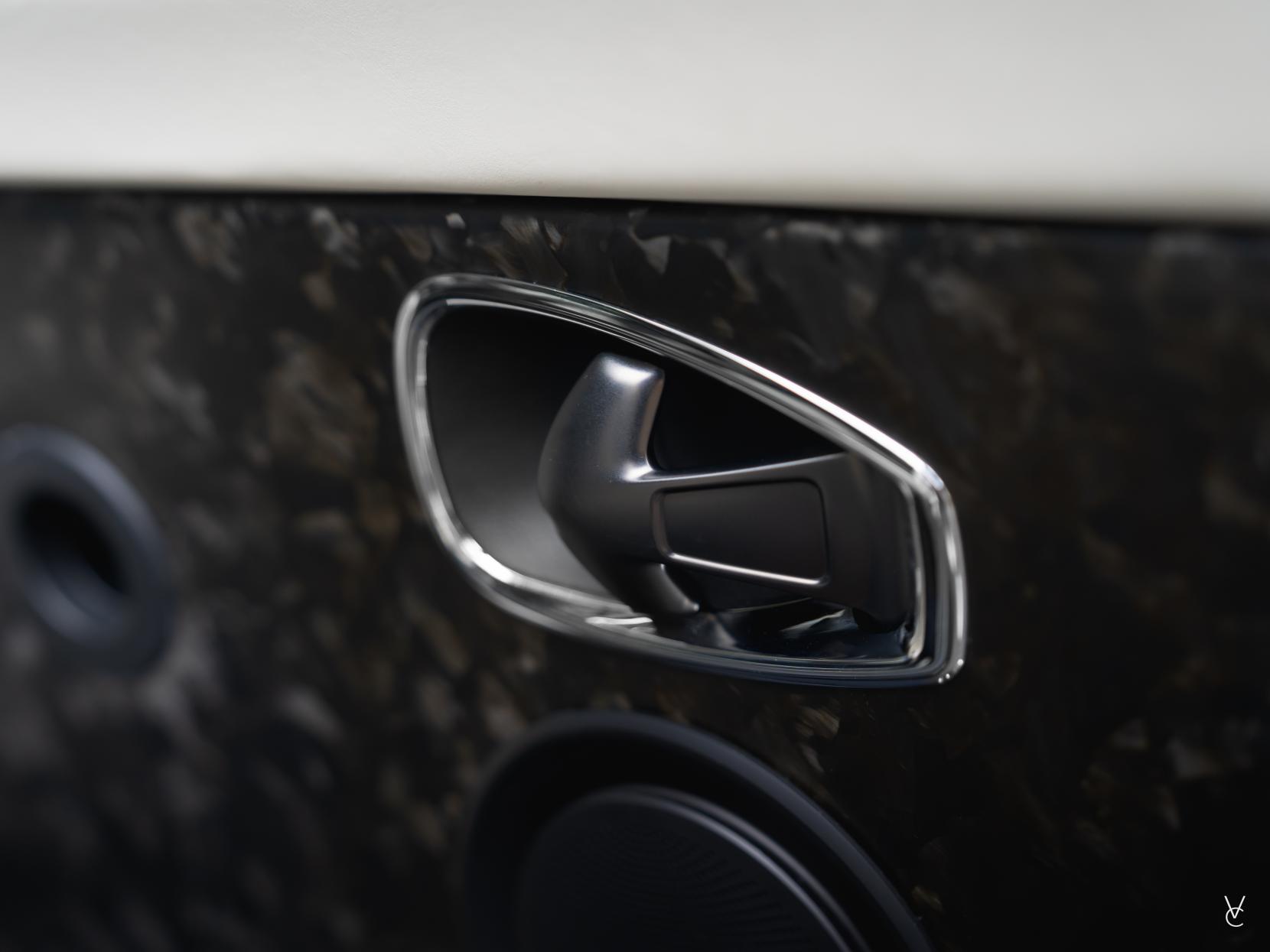 Aston Martin DB11 5.2 V12 Coupe 2dr Petrol Auto Euro 6 (s/s) (608 ps)