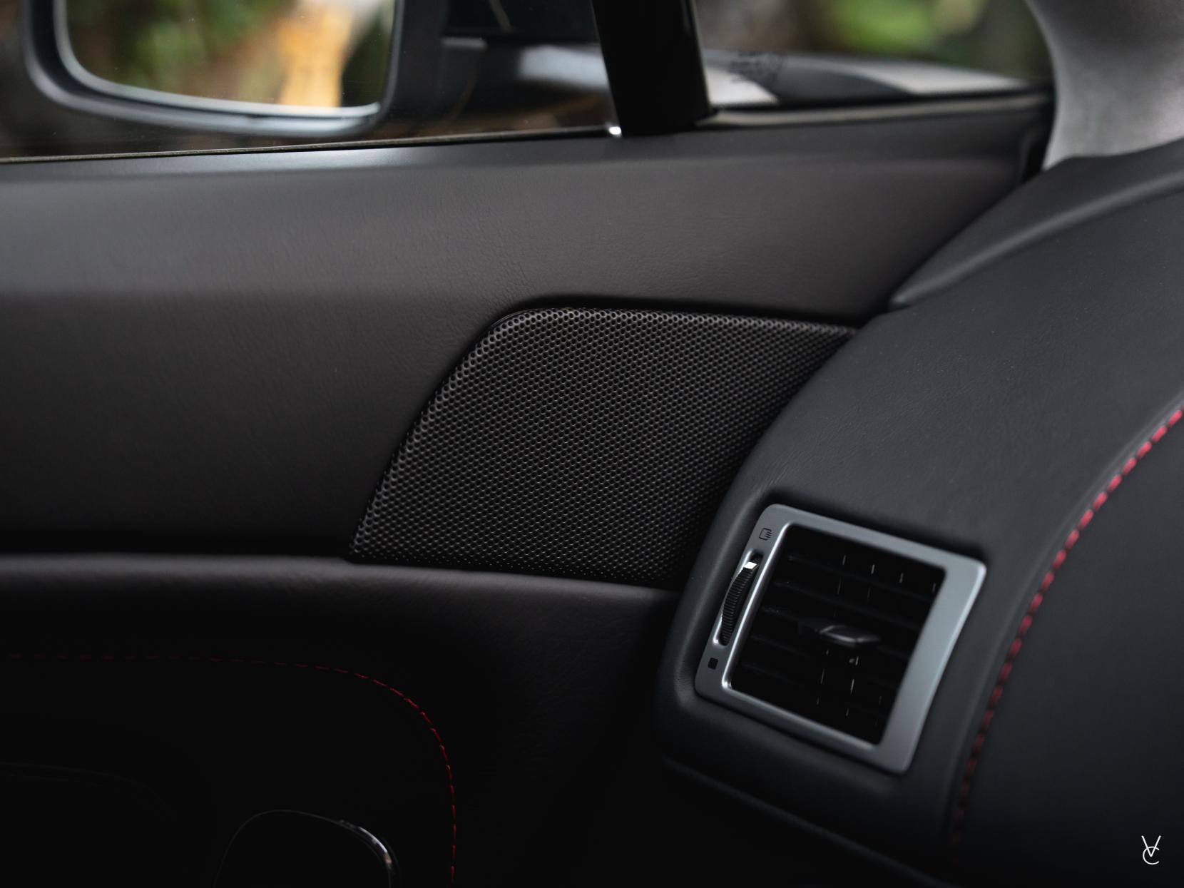 Aston Martin Vantage 6.0 V12 Coupe 2dr Petrol Manual Euro 4 (510 bhp)