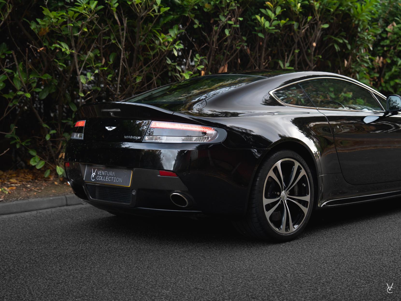 Aston Martin Vantage 6.0 V12 Coupe 2dr Petrol Manual Euro 4 (510 bhp)