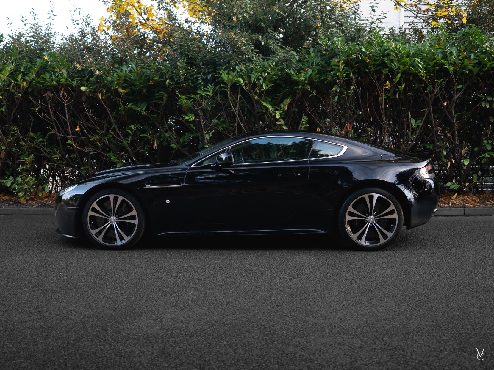 Aston Martin Vantage 6.0 V12 Coupe 2dr Petrol Manual Euro 4 (510 bhp)