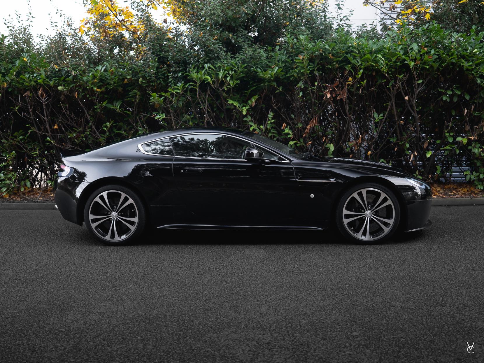 Aston Martin Vantage 6.0 V12 Coupe 2dr Petrol Manual Euro 4 (510 bhp)