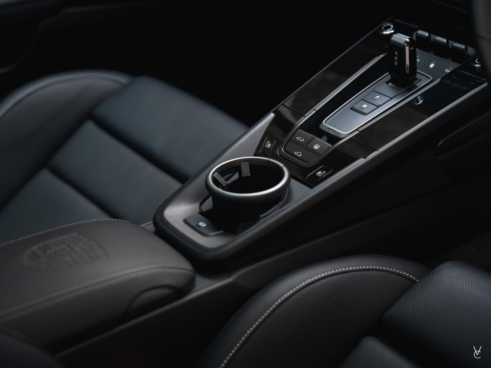 Porsche 911 3.0T 992 Carrera 4 GTS Coupe 2dr Petrol PDK 4WD Euro 6 (s/s) (480 ps)