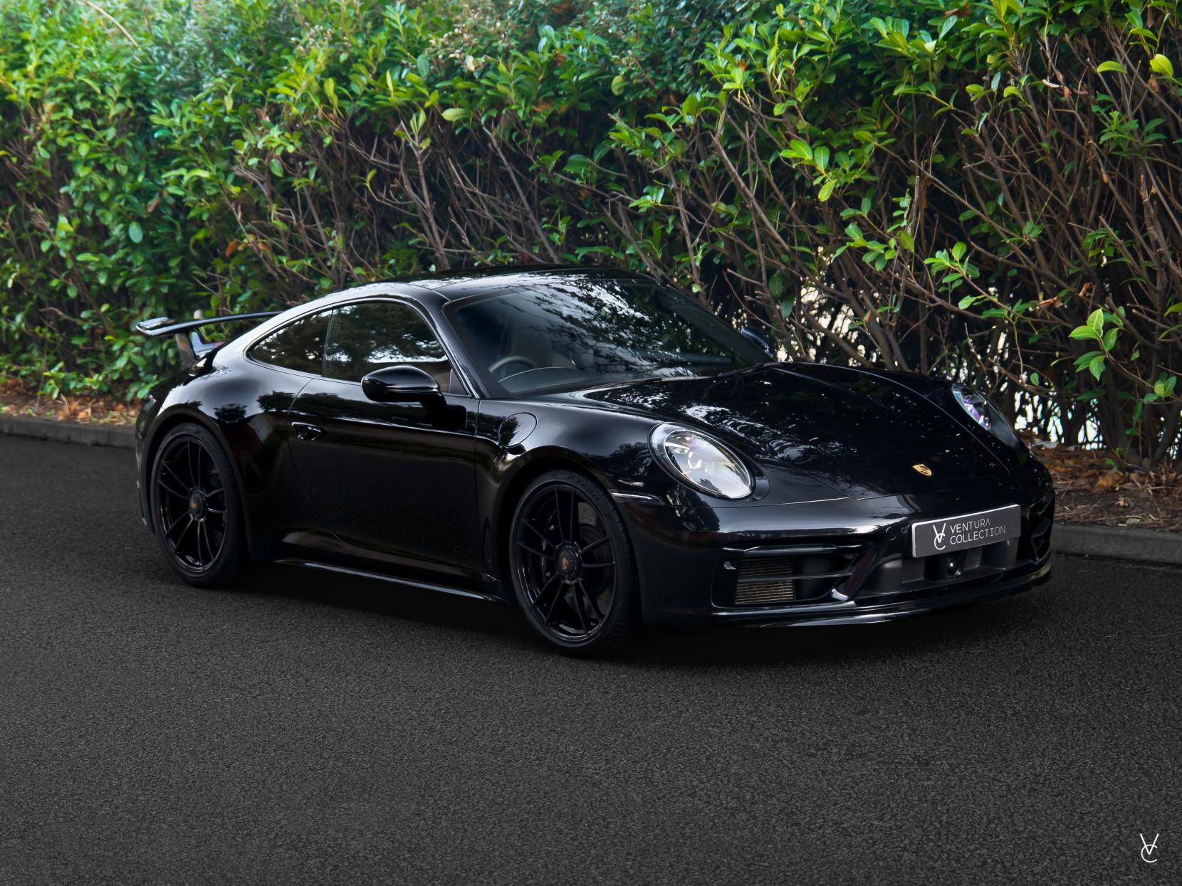 Porsche 911 3.0T 992 Carrera 4 GTS Coupe 2dr Petrol PDK 4WD Euro 6 (s/s) (480 ps)