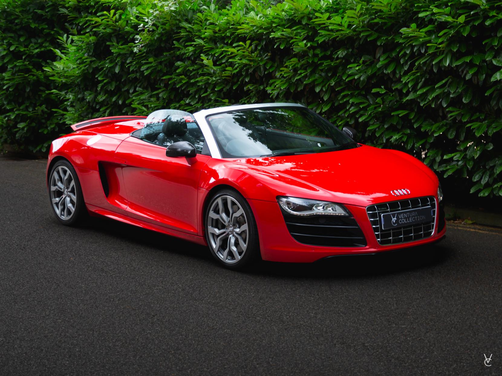 Audi R8 5.2 FSI V10 Spyder 2dr Petrol R Tronic quattro Euro 4 (525 ps)