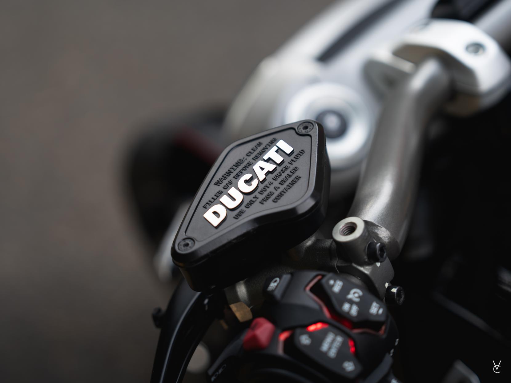Ducati XDiavel 1262 S Custom Cruiser Petrol Manual Euro 4 (152 ps)