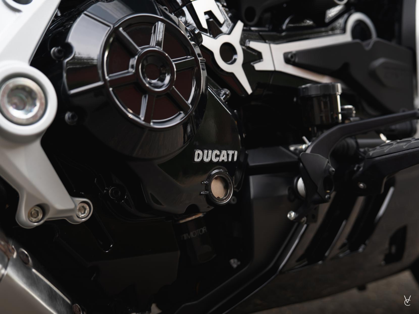 Ducati XDiavel 1262 S Custom Cruiser Petrol Manual Euro 4 (152 ps)