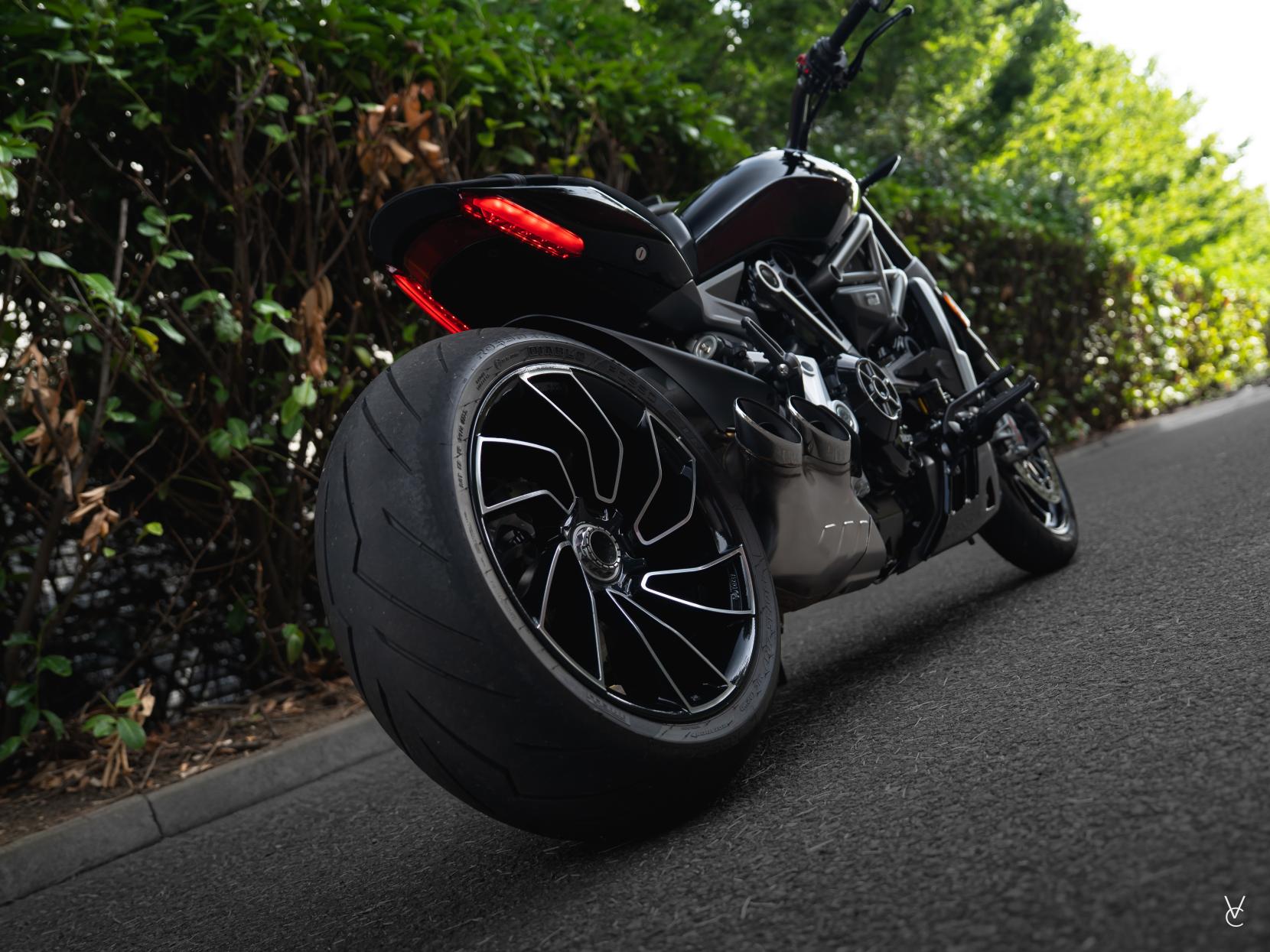 Ducati XDiavel 1262 S Custom Cruiser Petrol Manual Euro 4 (152 ps)