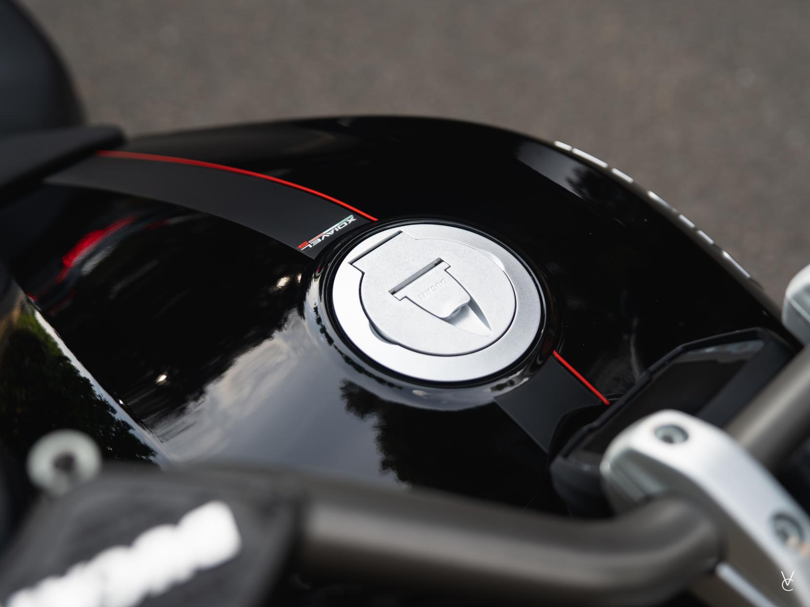 Ducati XDiavel 1262 S Custom Cruiser Petrol Manual Euro 4 (152 ps)