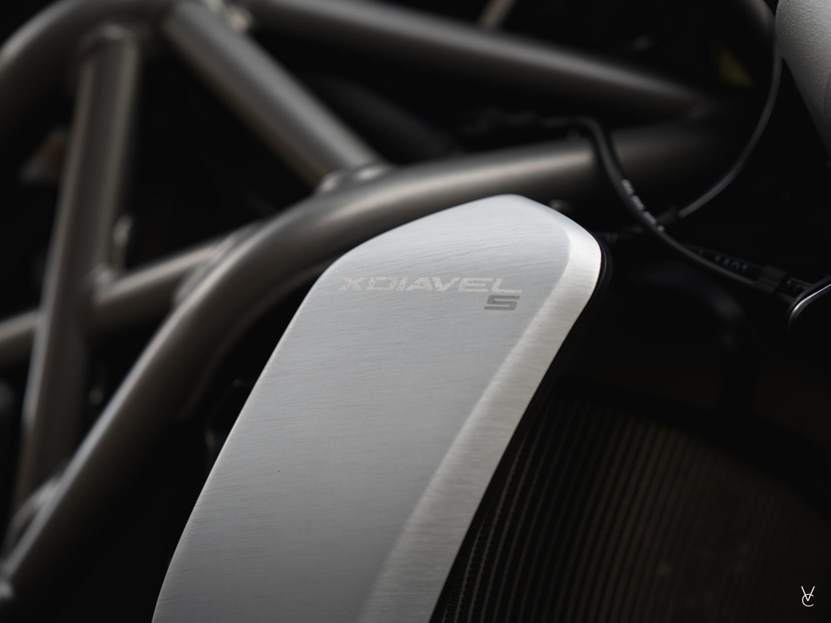 Ducati XDiavel 1262 S Custom Cruiser Petrol Manual Euro 4 (152 ps)