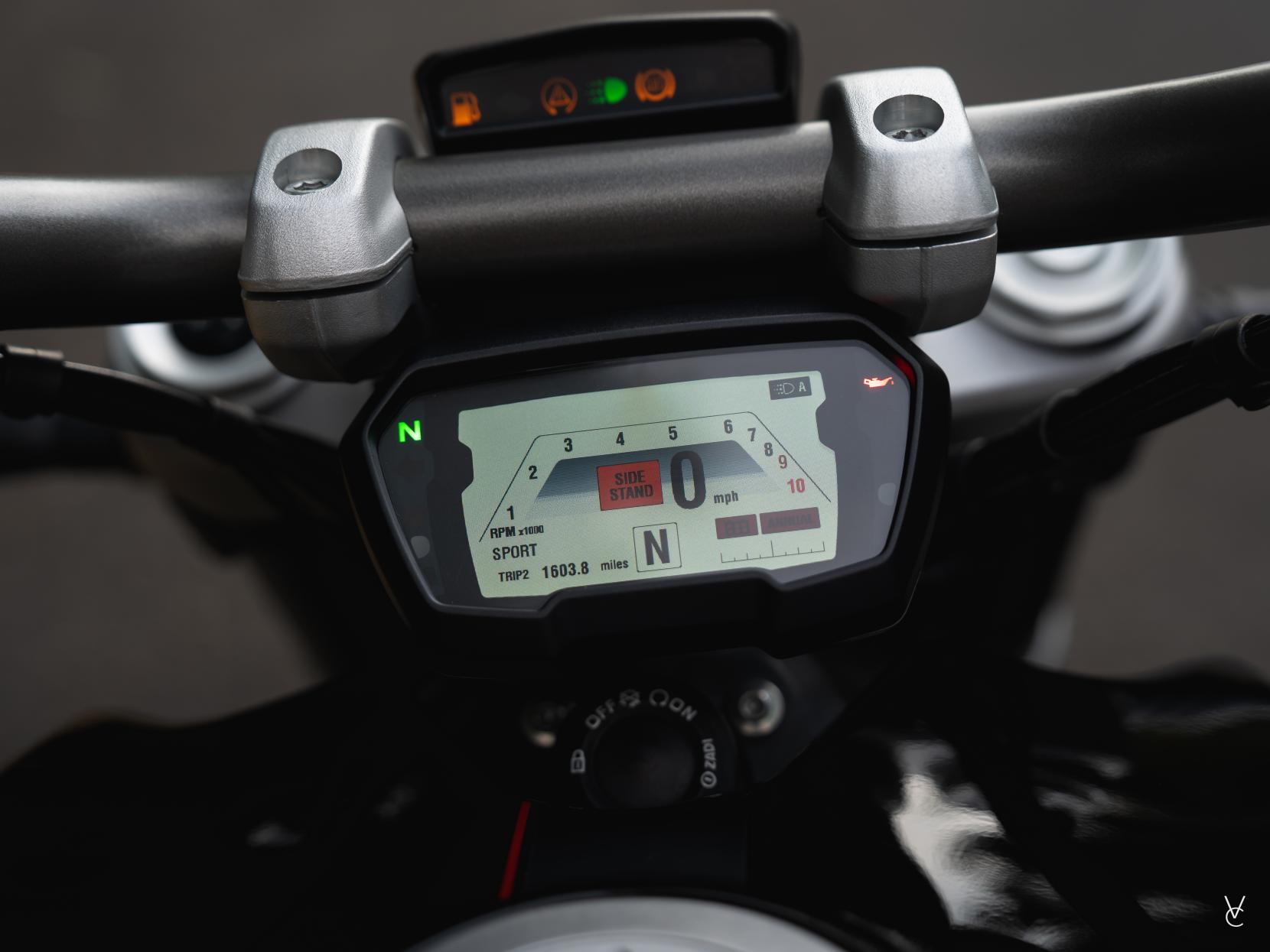 Ducati XDiavel 1262 S Custom Cruiser Petrol Manual Euro 4 (152 ps)