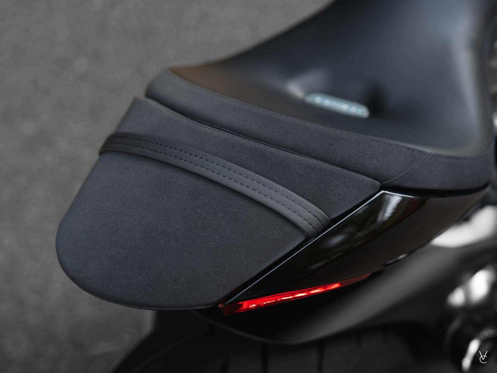 Ducati XDiavel 1262 S Custom Cruiser Petrol Manual Euro 4 (152 ps)