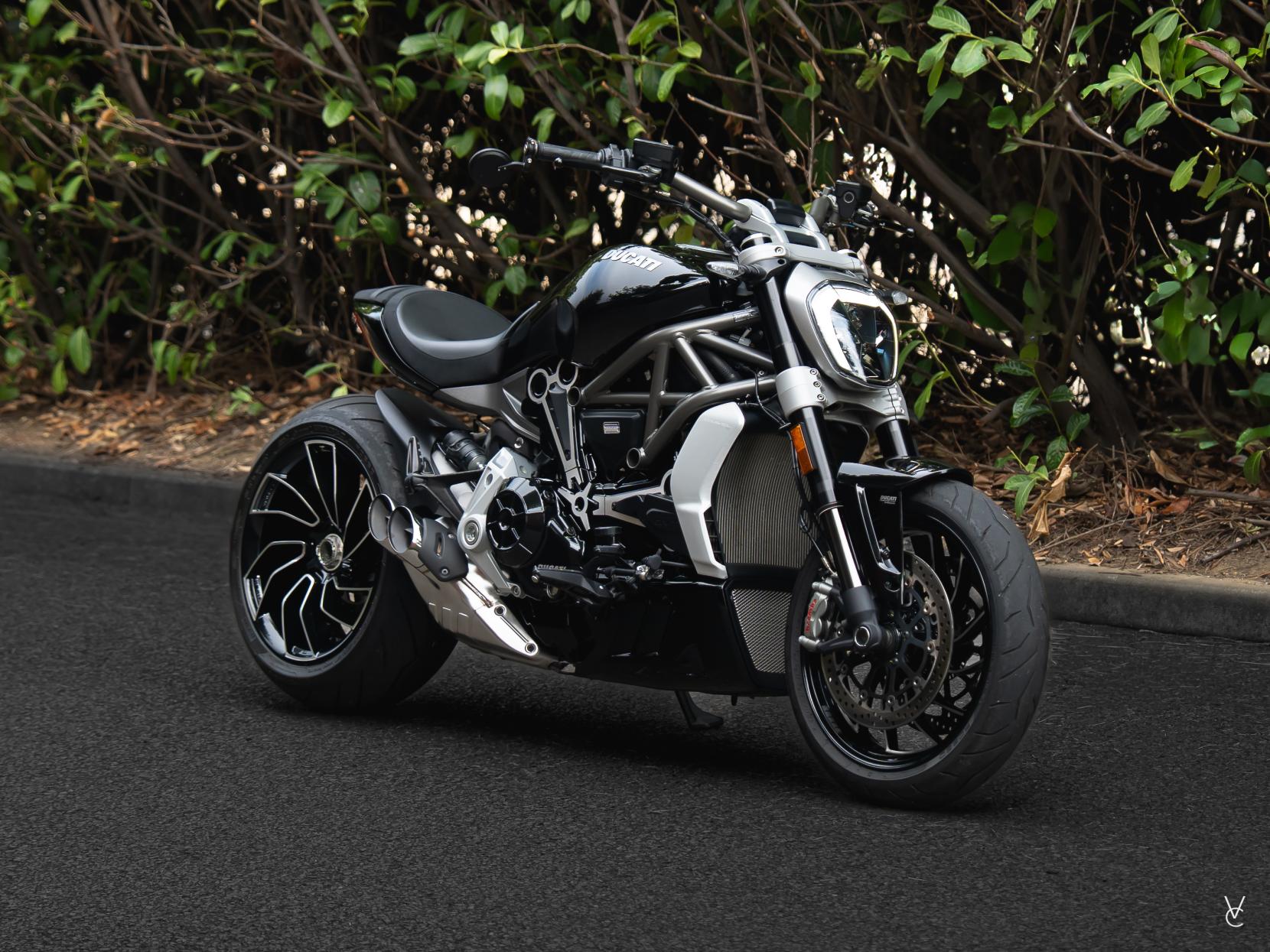 Ducati XDiavel 1262 S Custom Cruiser Petrol Manual Euro 4 (152 ps)