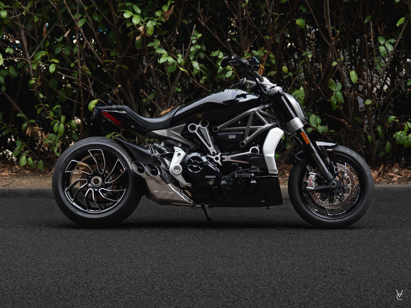 Ducati XDiavel 1262 S Custom Cruiser Petrol Manual Euro 4 (152 ps)