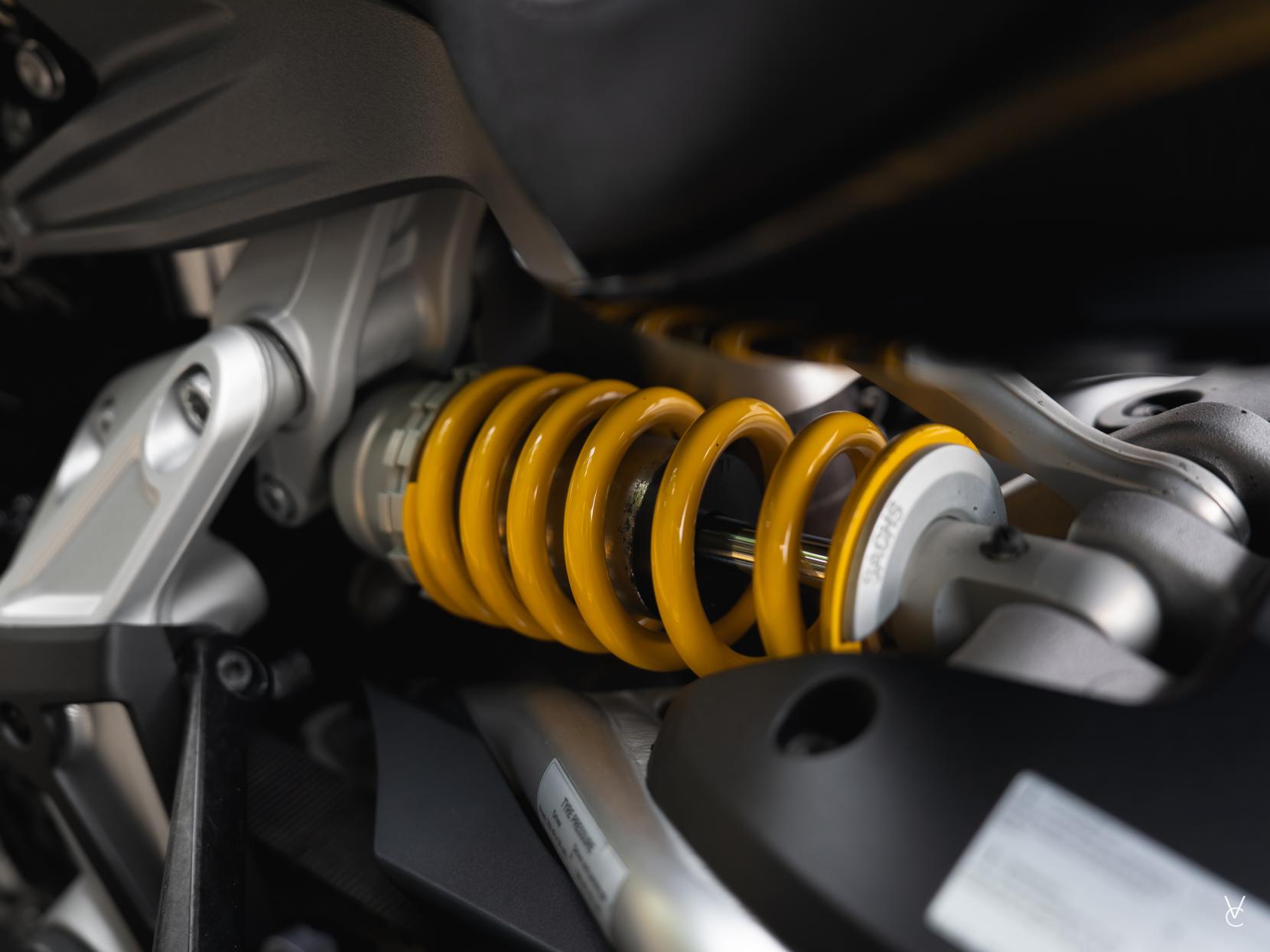 Ducati XDiavel 1262 S Custom Cruiser Petrol Manual Euro 4 (152 ps)