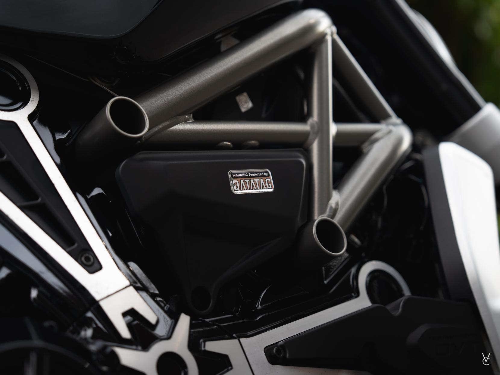 Ducati XDiavel 1262 S Custom Cruiser Petrol Manual Euro 4 (152 ps)
