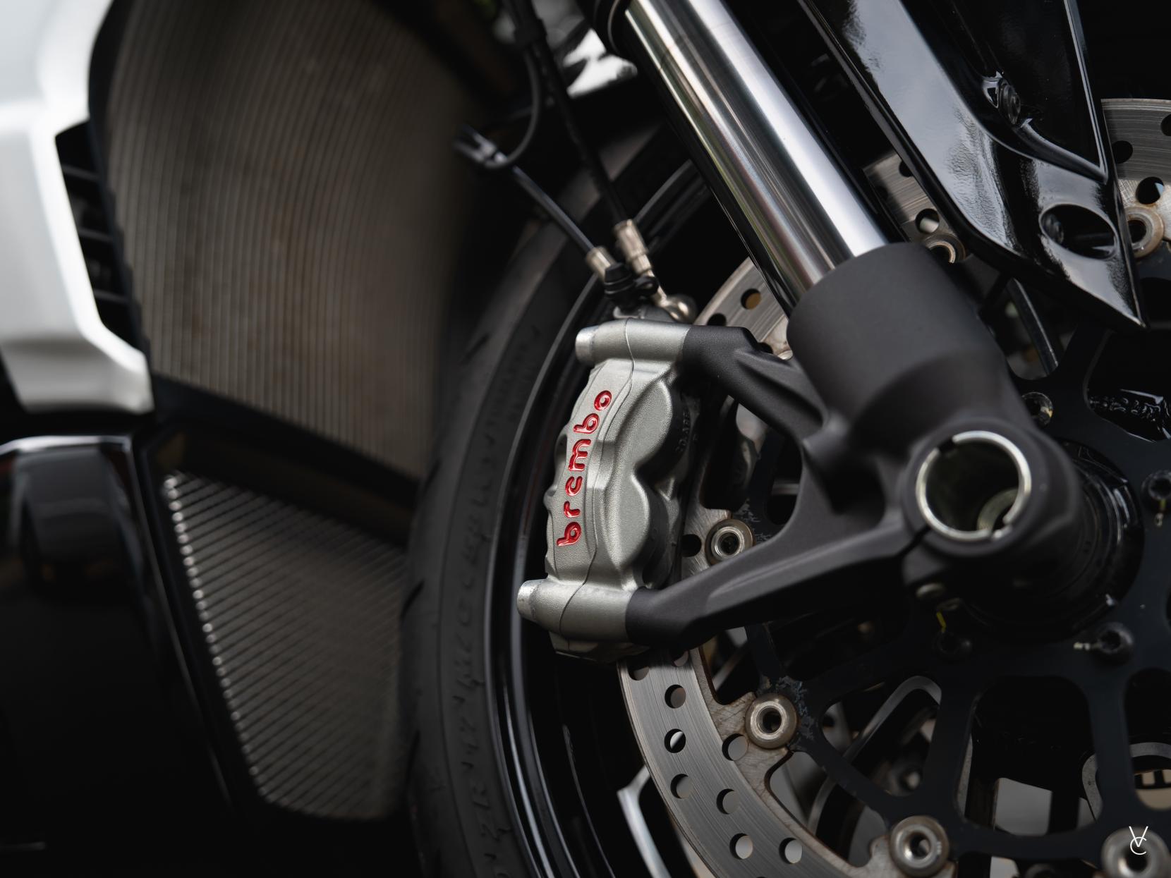 Ducati XDiavel 1262 S Custom Cruiser Petrol Manual Euro 4 (152 ps)