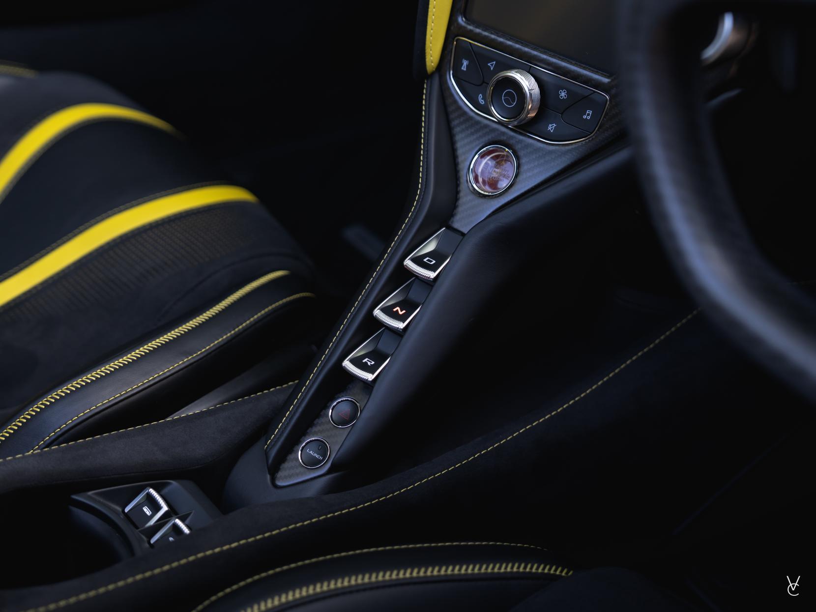 McLaren 720S 4.0T V8 Spider 2dr Petrol SSG Euro 6 (s/s) (720 ps)
