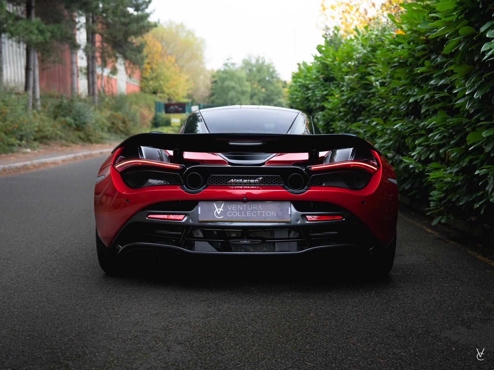 McLaren 720S 4.0T V8 Performance Coupe 2dr Petrol SSG Euro 6 (s/s) (720 ps)