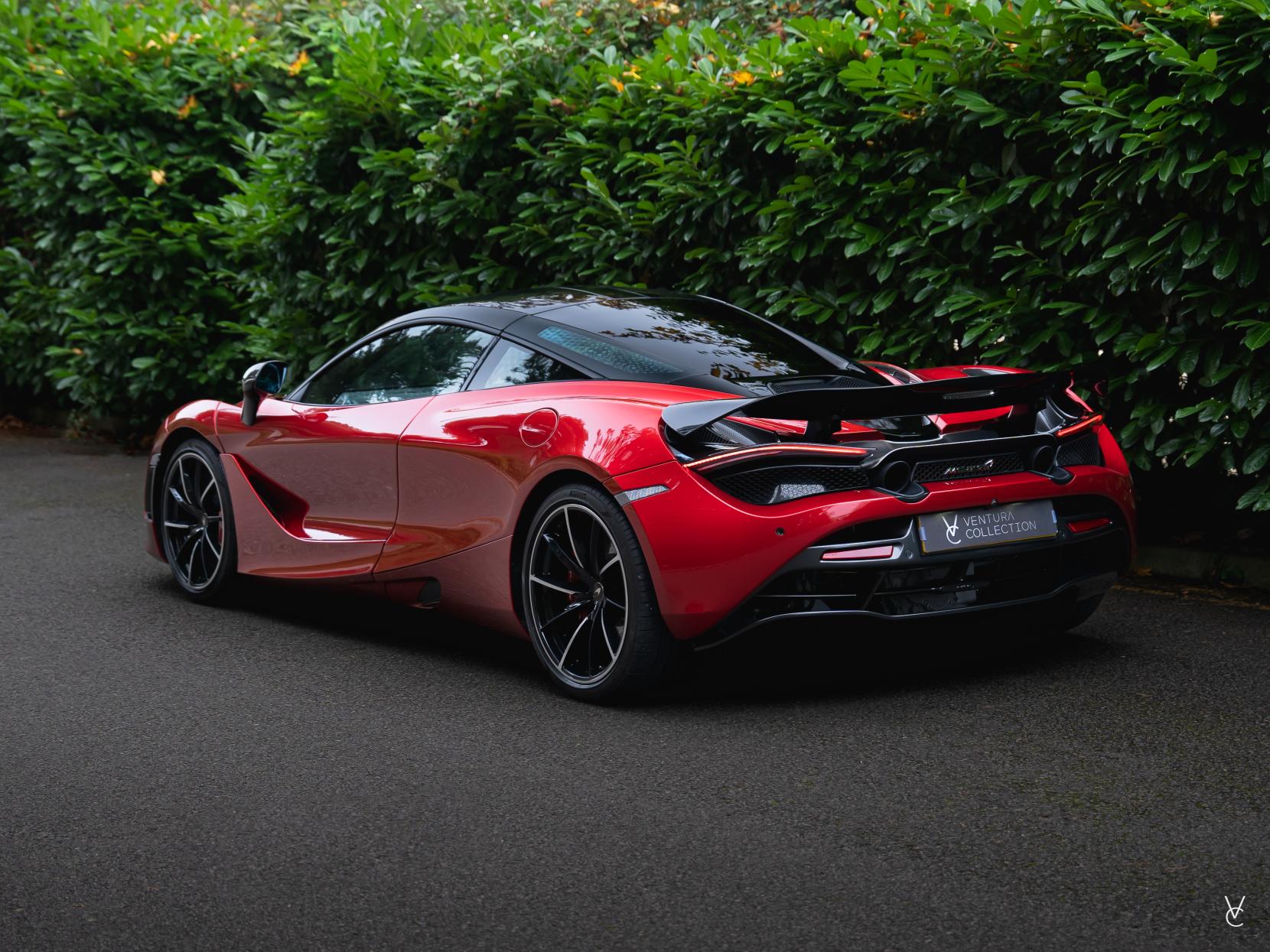 McLaren 720S 4.0T V8 Performance Coupe 2dr Petrol SSG Euro 6 (s/s) (720 ps)