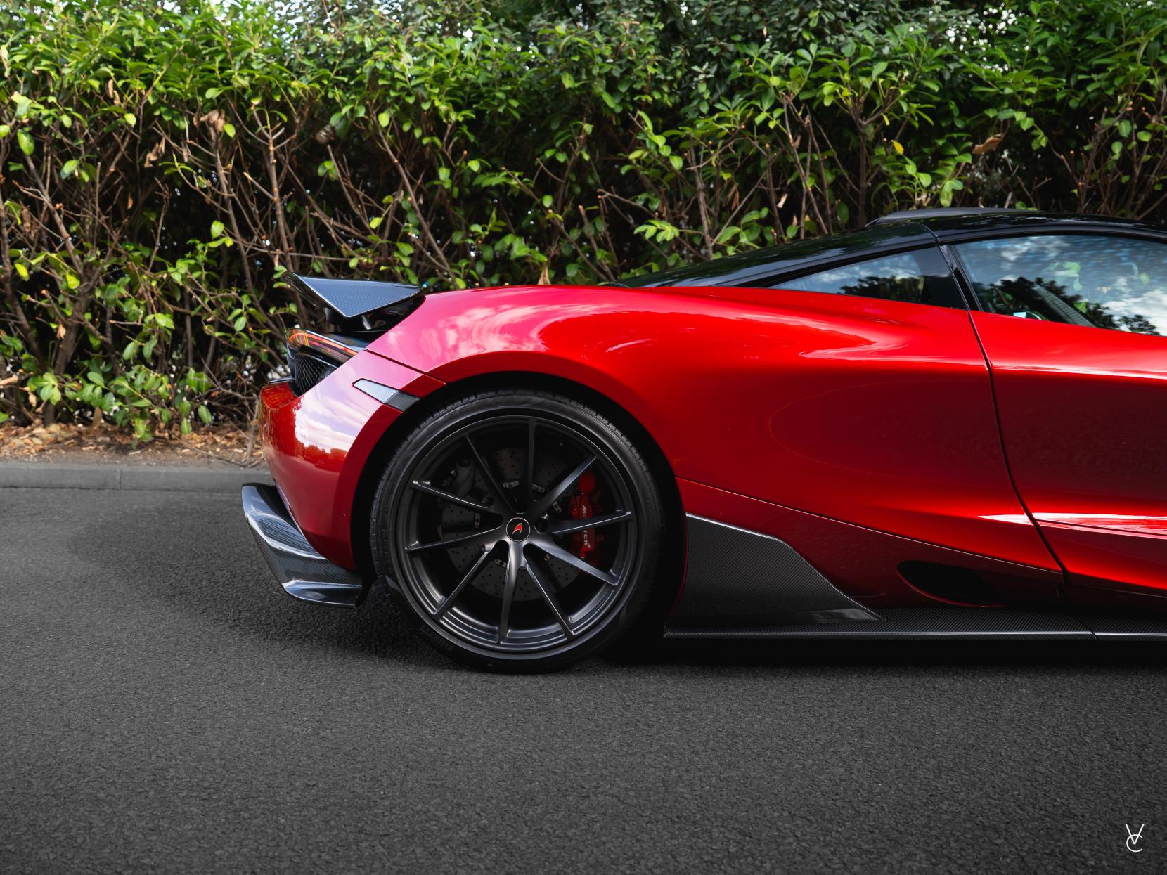McLaren 720S 4.0T V8 Coupe 2dr Petrol SSG Euro 6 (s/s) (720 ps)