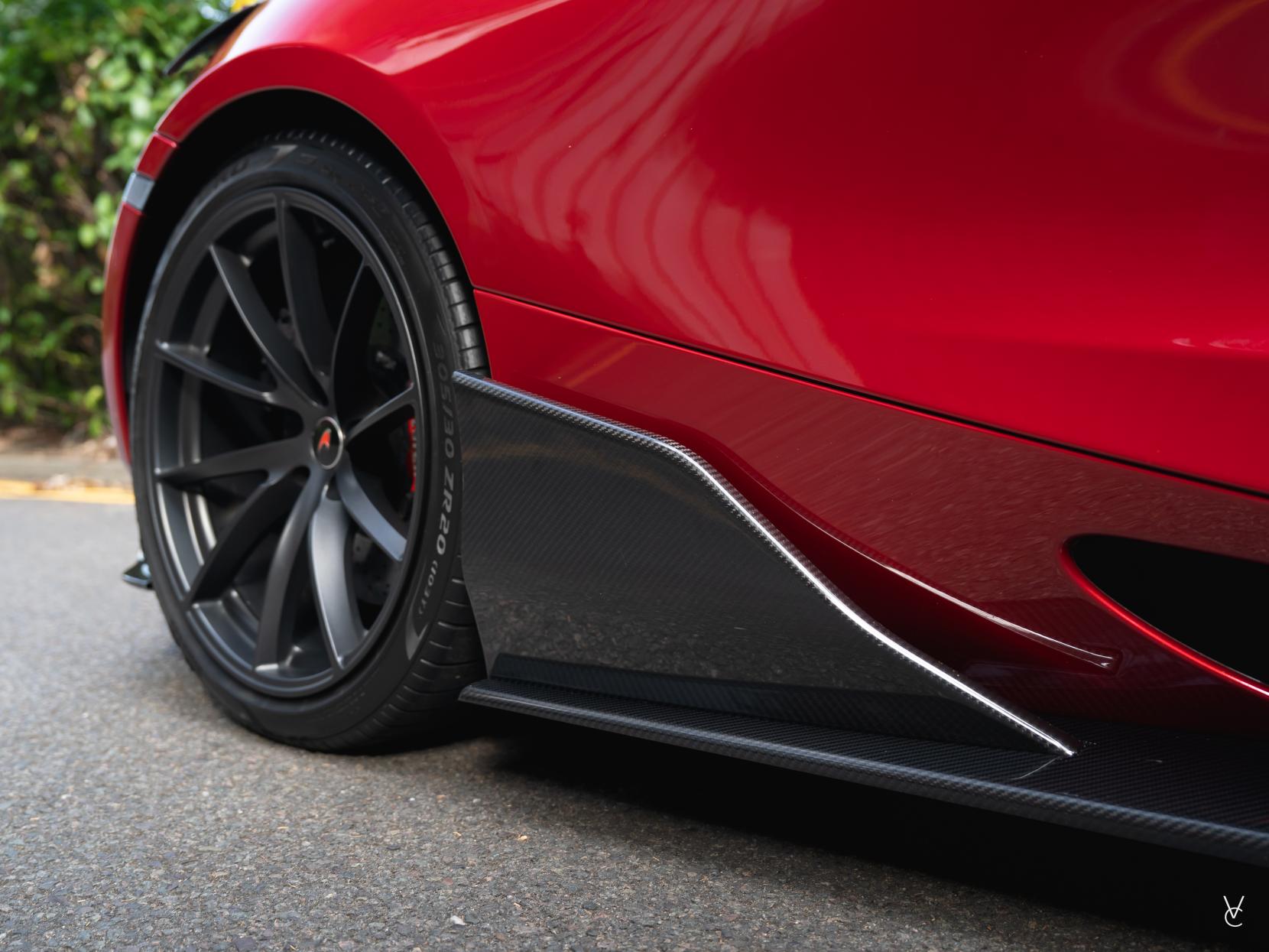 McLaren 720S 4.0T V8 Coupe 2dr Petrol SSG Euro 6 (s/s) (720 ps)