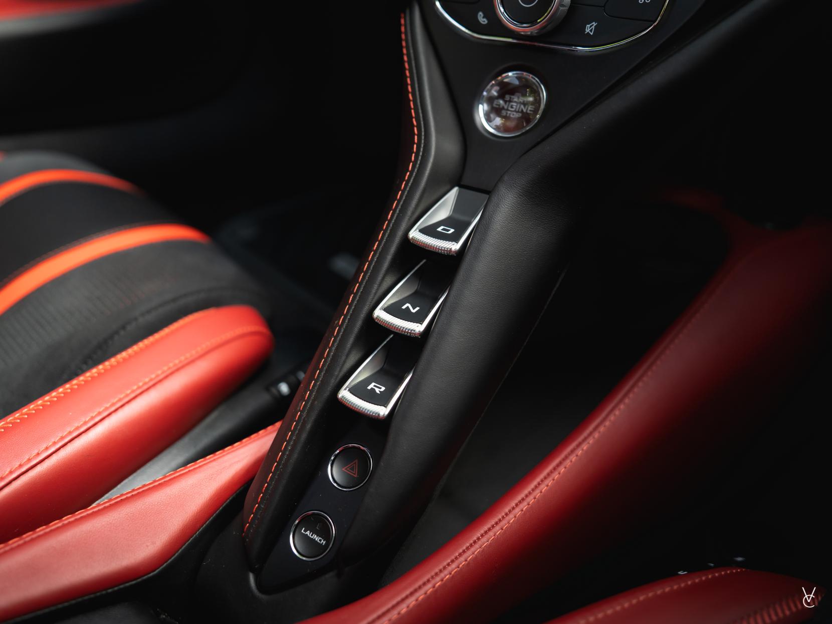 McLaren 720S 4.0T V8 Coupe 2dr Petrol SSG Euro 6 (s/s) (720 ps)