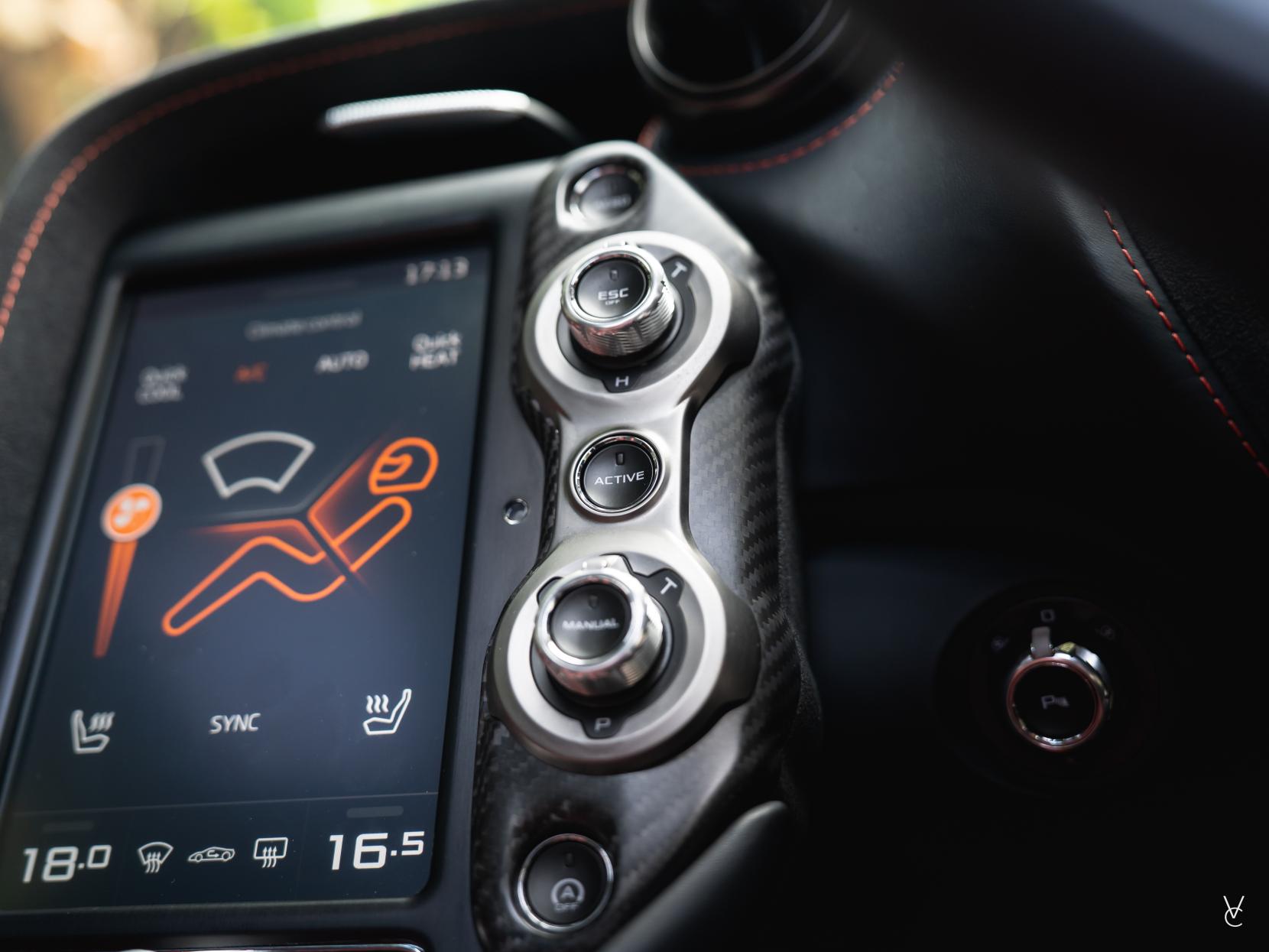 McLaren 720S 4.0T V8 Coupe 2dr Petrol SSG Euro 6 (s/s) (720 ps)