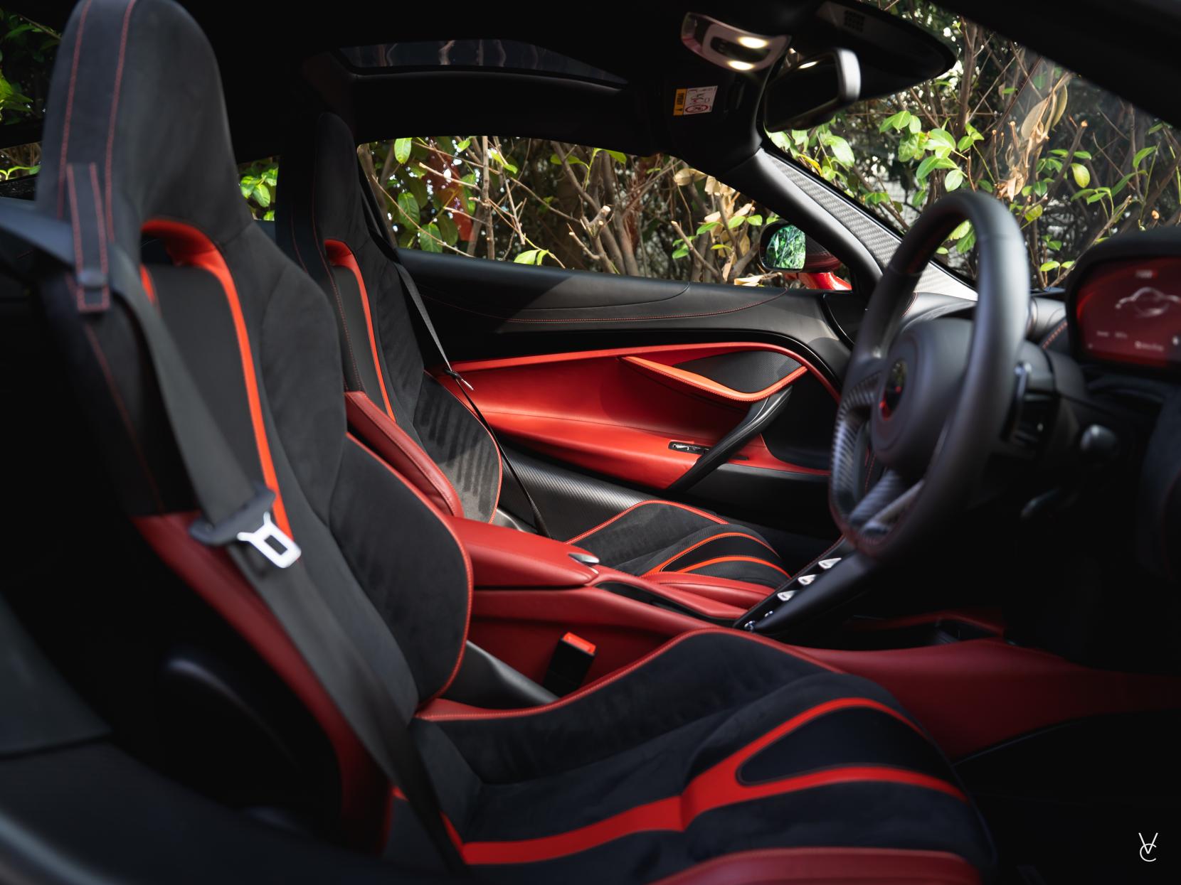 McLaren 720S 4.0T V8 Coupe 2dr Petrol SSG Euro 6 (s/s) (720 ps)