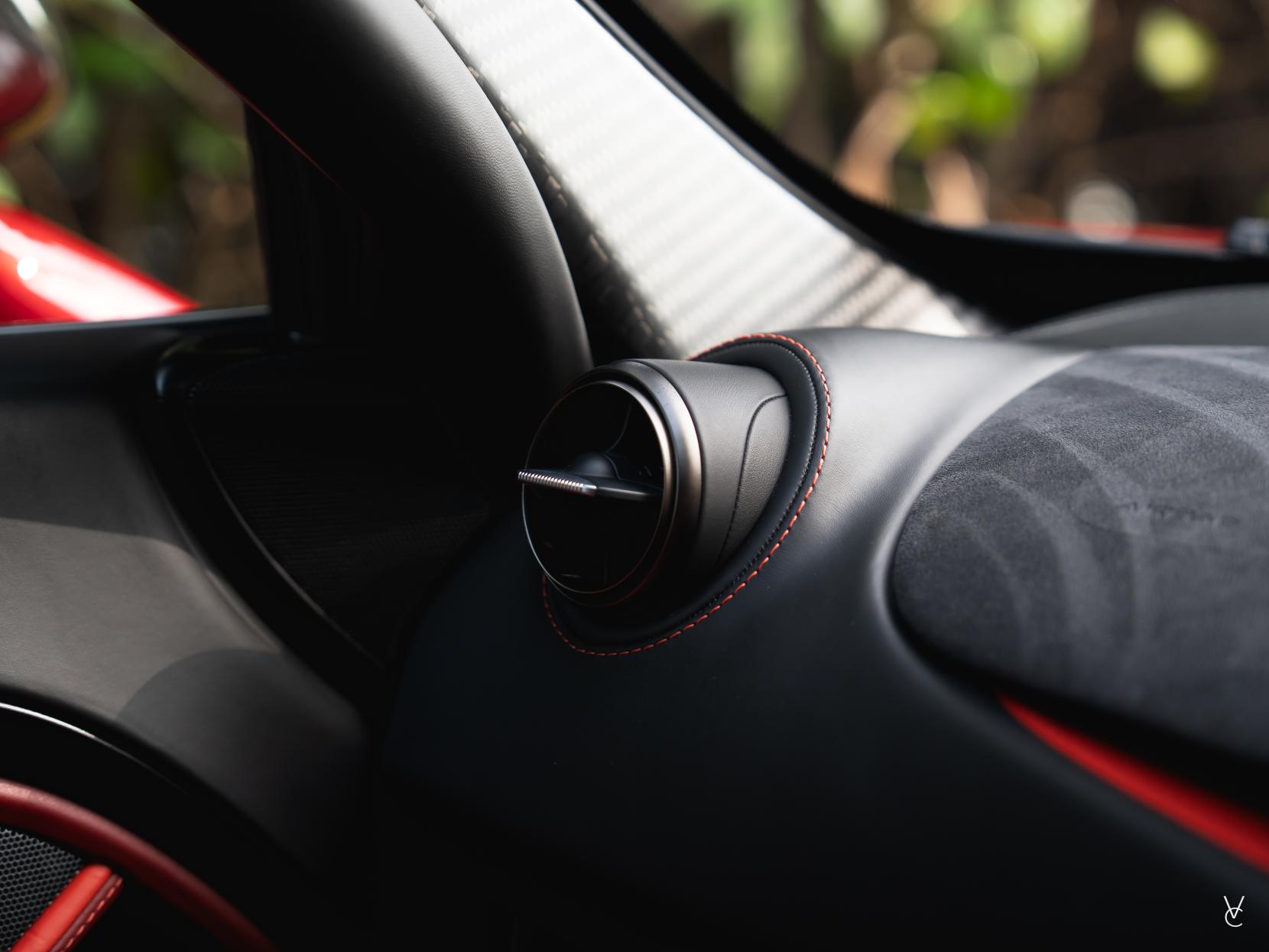 McLaren 720S 4.0T V8 Coupe 2dr Petrol SSG Euro 6 (s/s) (720 ps)