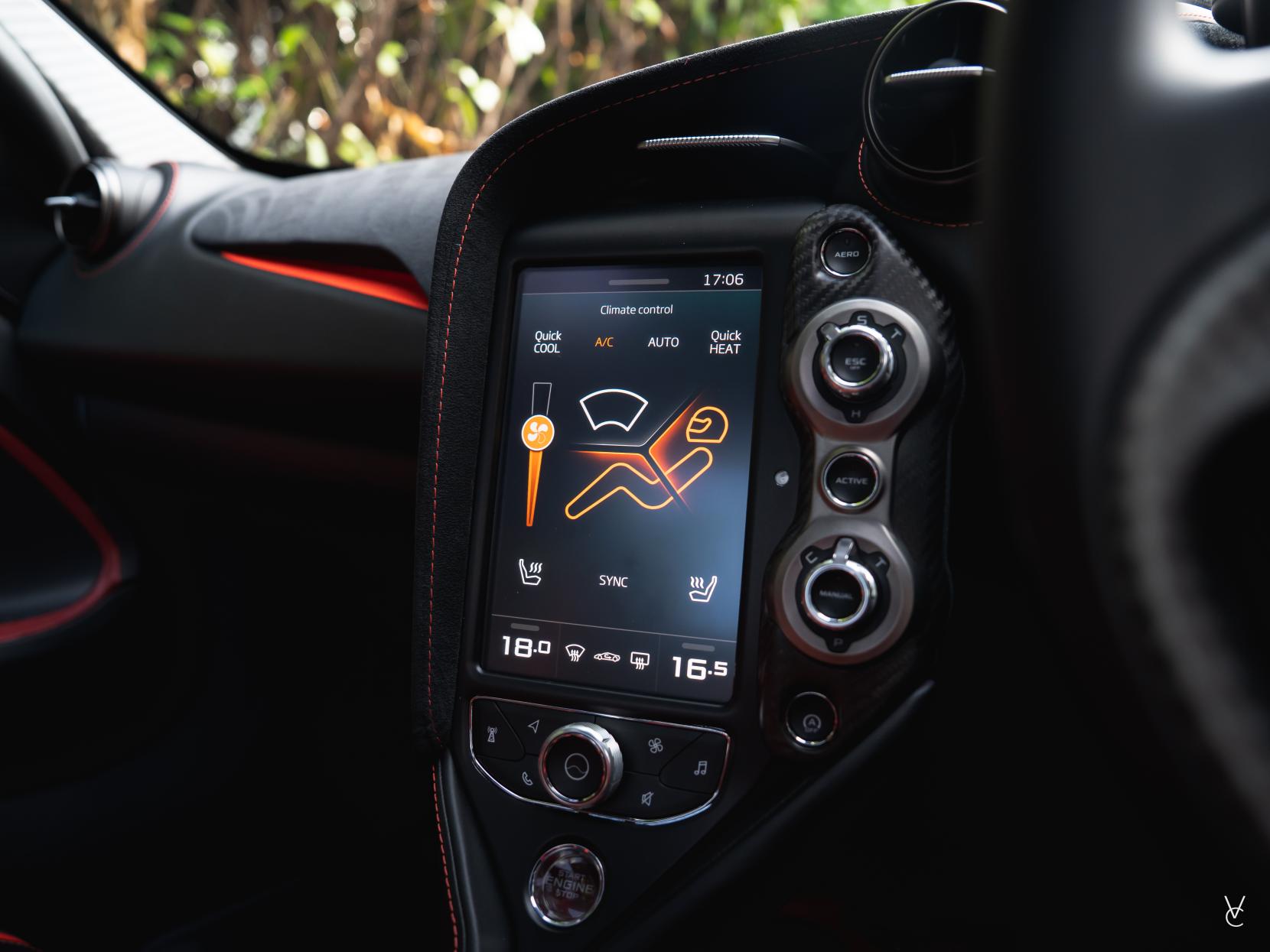 McLaren 720S 4.0T V8 Coupe 2dr Petrol SSG Euro 6 (s/s) (720 ps)