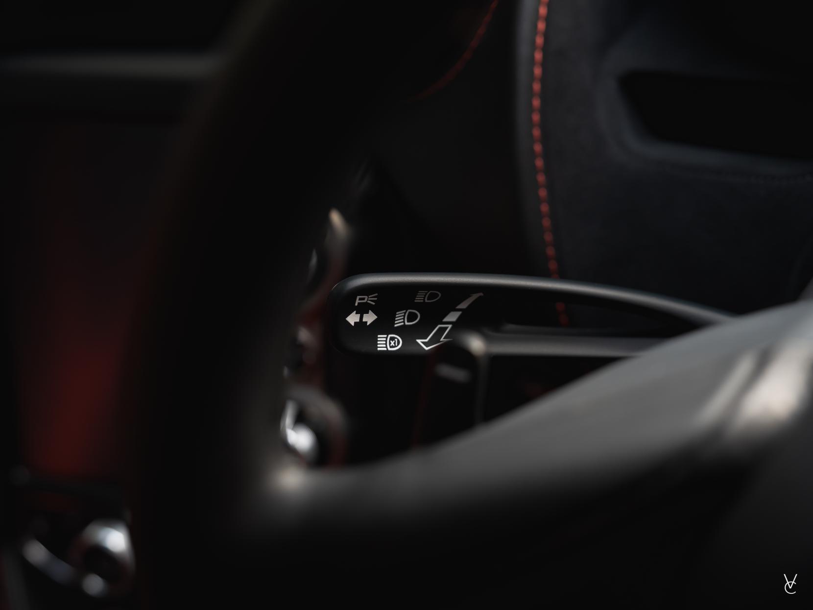McLaren 720S 4.0T V8 Coupe 2dr Petrol SSG Euro 6 (s/s) (720 ps)