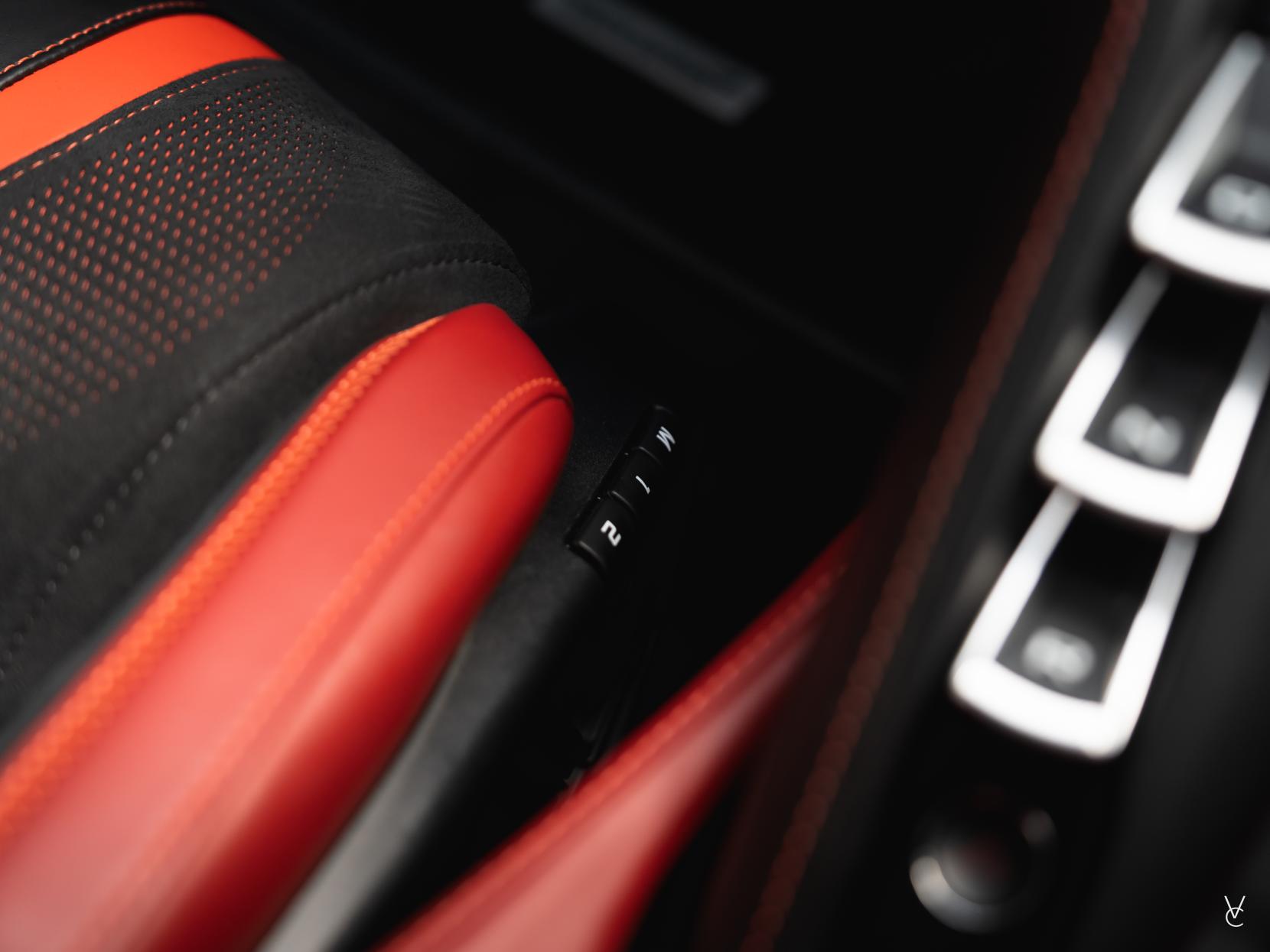 McLaren 720S 4.0T V8 Coupe 2dr Petrol SSG Euro 6 (s/s) (720 ps)