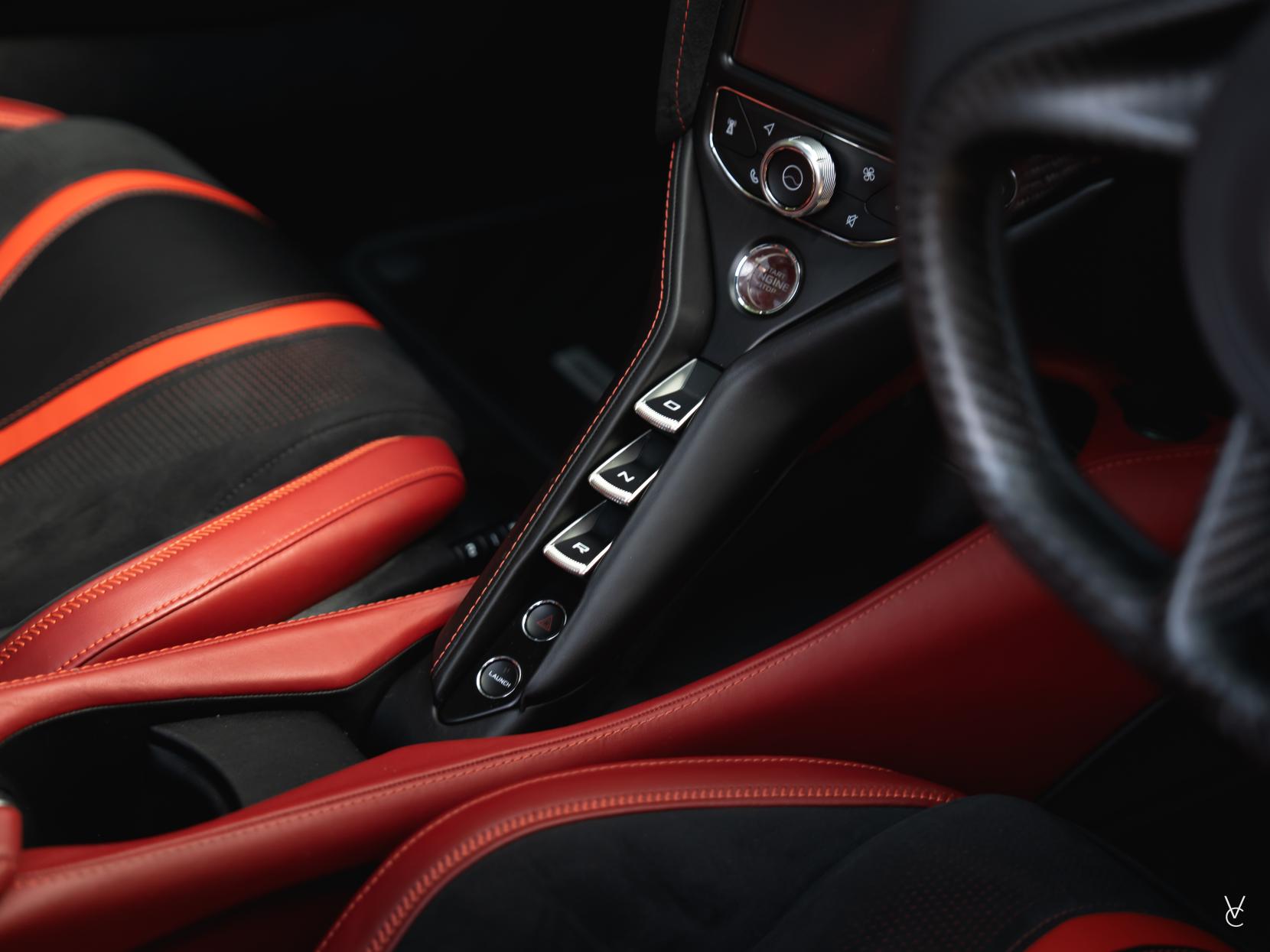McLaren 720S 4.0T V8 Coupe 2dr Petrol SSG Euro 6 (s/s) (720 ps)