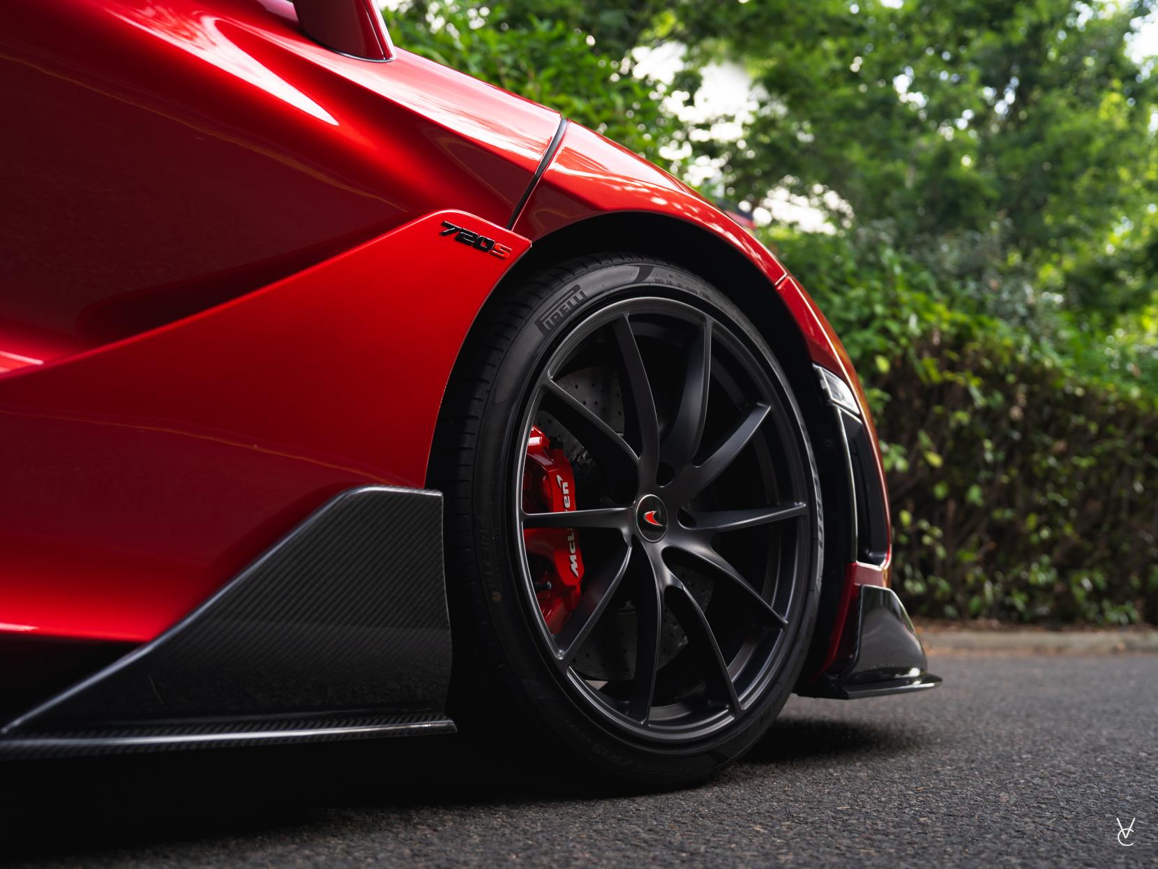 McLaren 720S 4.0T V8 Coupe 2dr Petrol SSG Euro 6 (s/s) (720 ps)
