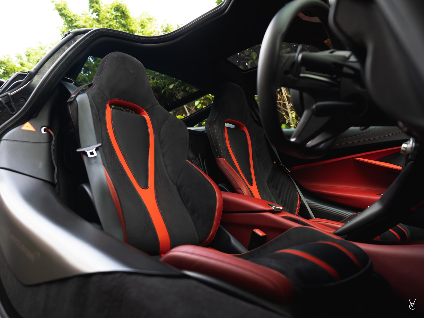 McLaren 720S 4.0T V8 Coupe 2dr Petrol SSG Euro 6 (s/s) (720 ps)