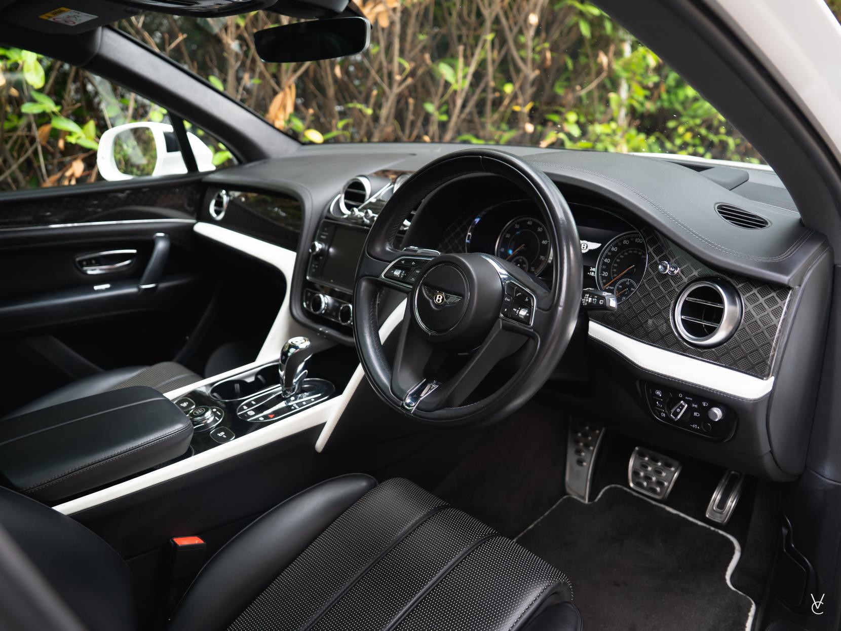 Bentley Bentayga 4.0 V8 SUV 5dr Petrol Auto 4WD Euro 6 (s/s) (550 ps)