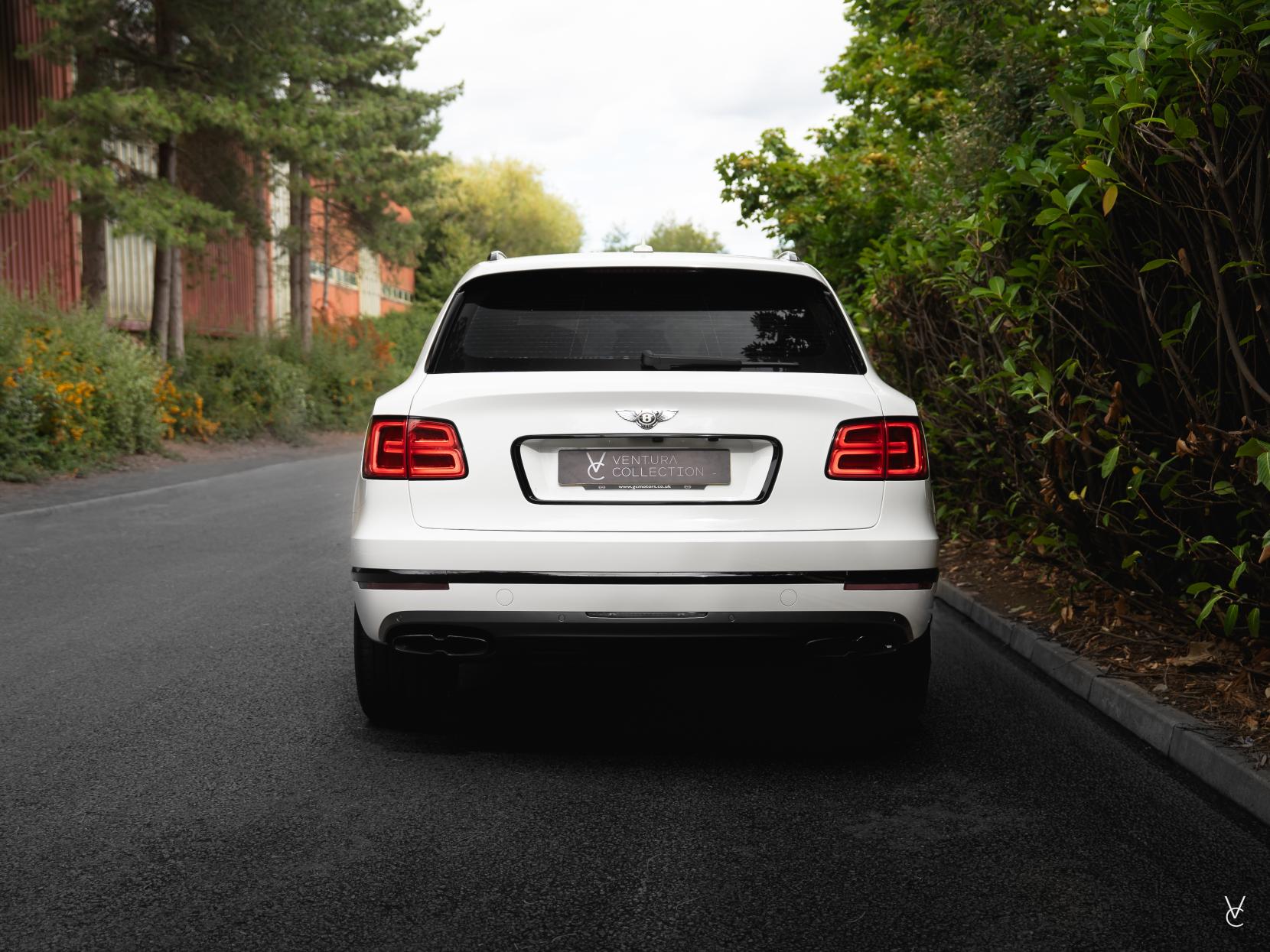 Bentley Bentayga 4.0 V8 SUV 5dr Petrol Auto 4WD Euro 6 (s/s) (550 ps)