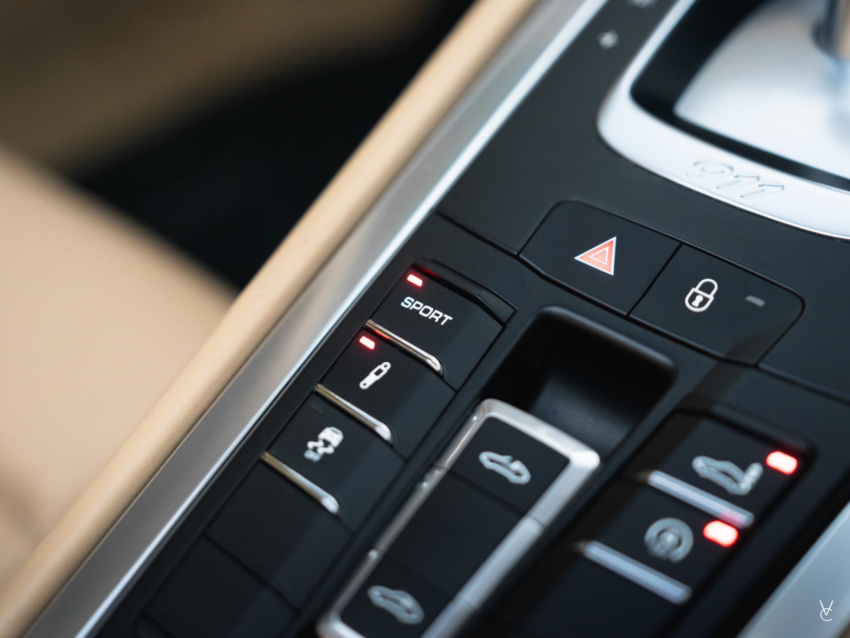 Porsche 911 3.0T 991 4 Targa 2dr Petrol PDK 4WD Euro 6 (s/s) (370 ps)