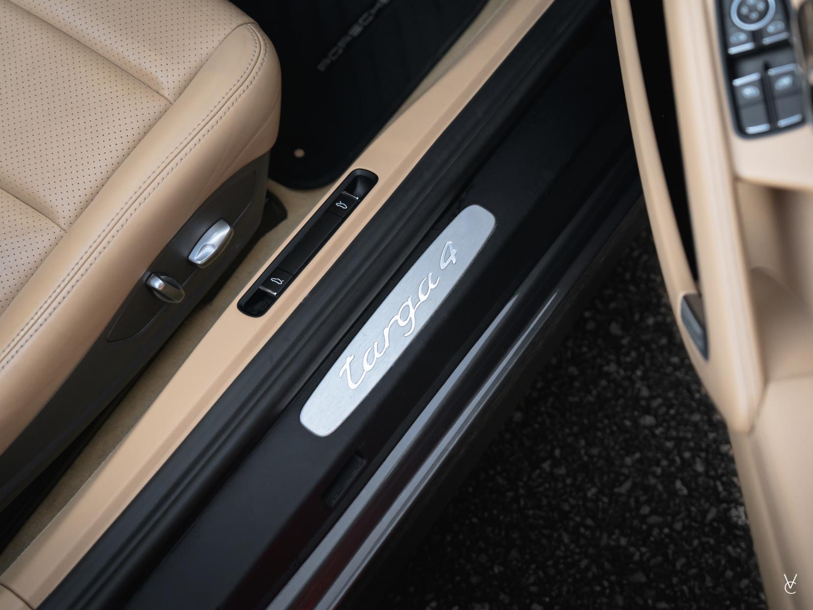 Porsche 911 3.0T 991 4 Targa 2dr Petrol PDK 4WD Euro 6 (s/s) (370 ps)