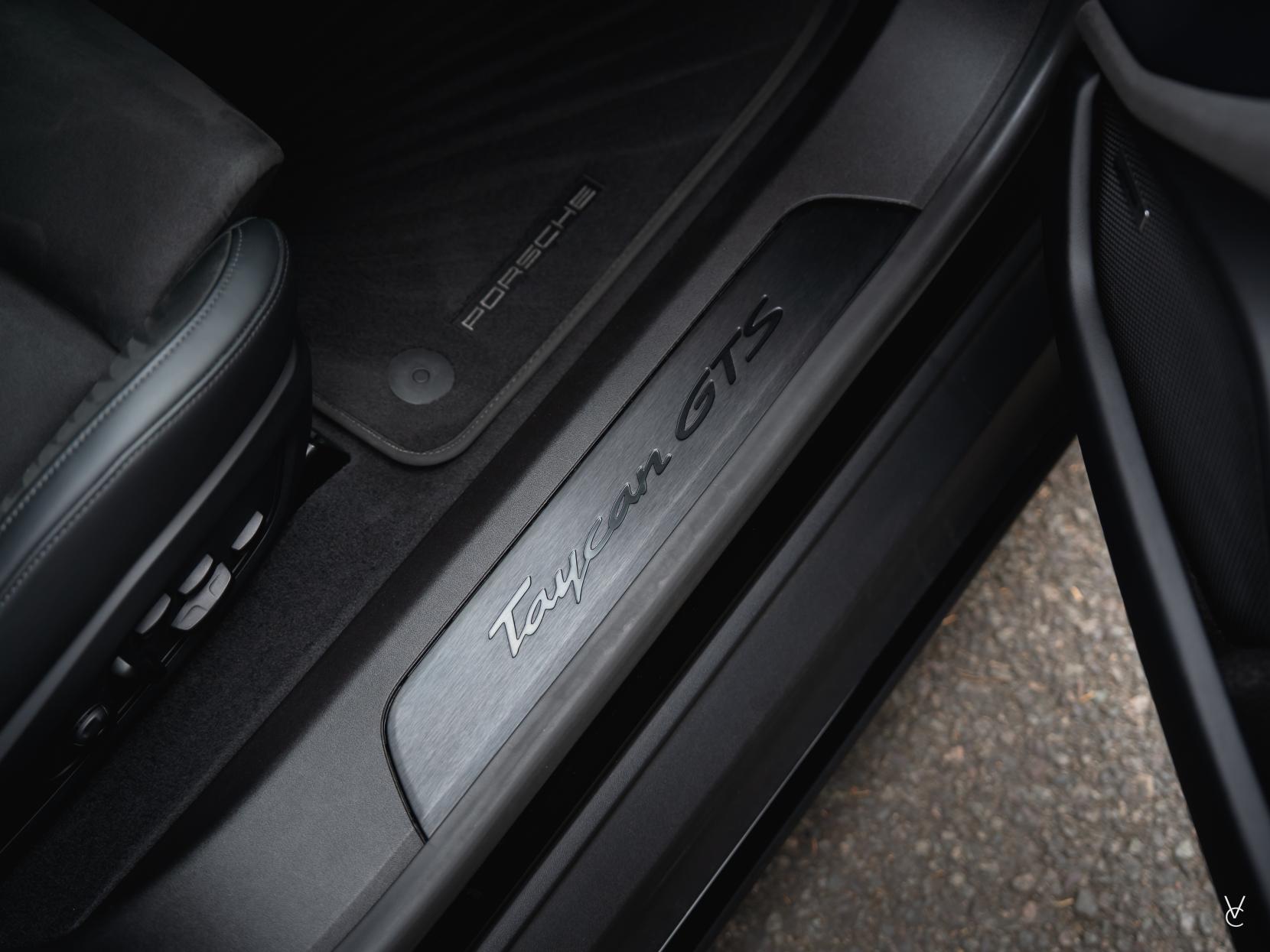 Porsche Taycan Performance Plus 93.4kWh GTS Saloon 4dr Electric Auto 4WD (11kW Charger) (598 ps)