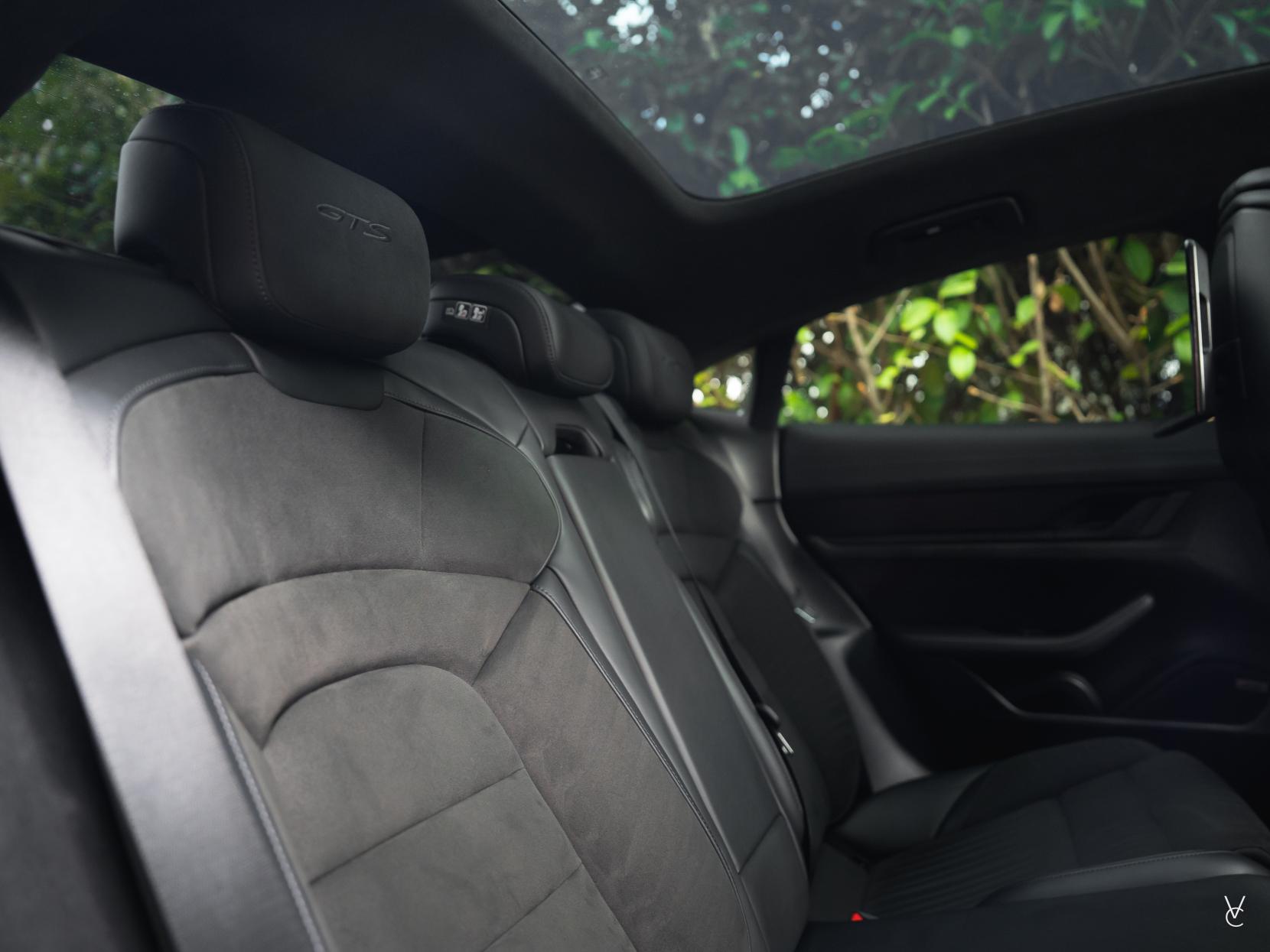 Porsche Taycan Performance Plus 93.4kWh GTS Saloon 4dr Electric Auto 4WD (11kW Charger) (598 ps)