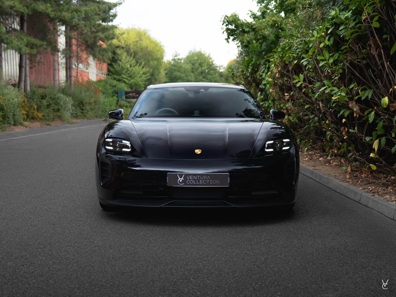 Porsche Taycan Performance Plus 93.4kWh GTS Saloon 4dr Electric Auto 4WD (11kW Charger) (598 ps)