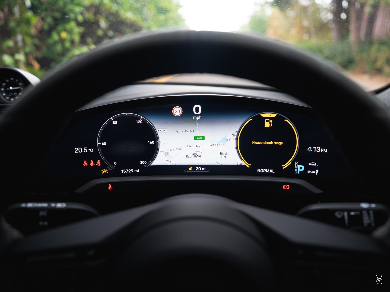 Porsche Taycan Performance Plus 93.4kWh GTS Saloon 4dr Electric Auto 4WD (11kW Charger) (598 ps)