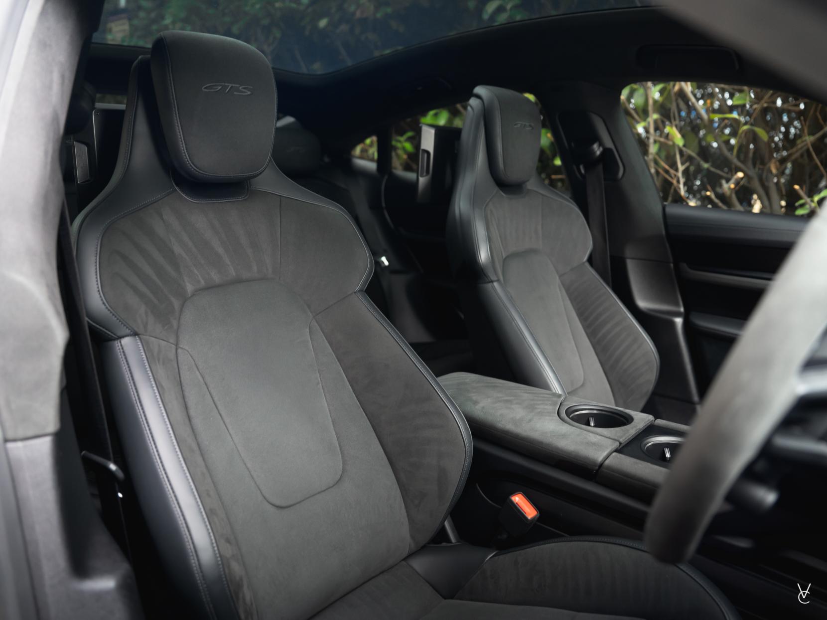 Porsche Taycan Performance Plus 93.4kWh GTS Saloon 4dr Electric Auto 4WD (11kW Charger) (598 ps)