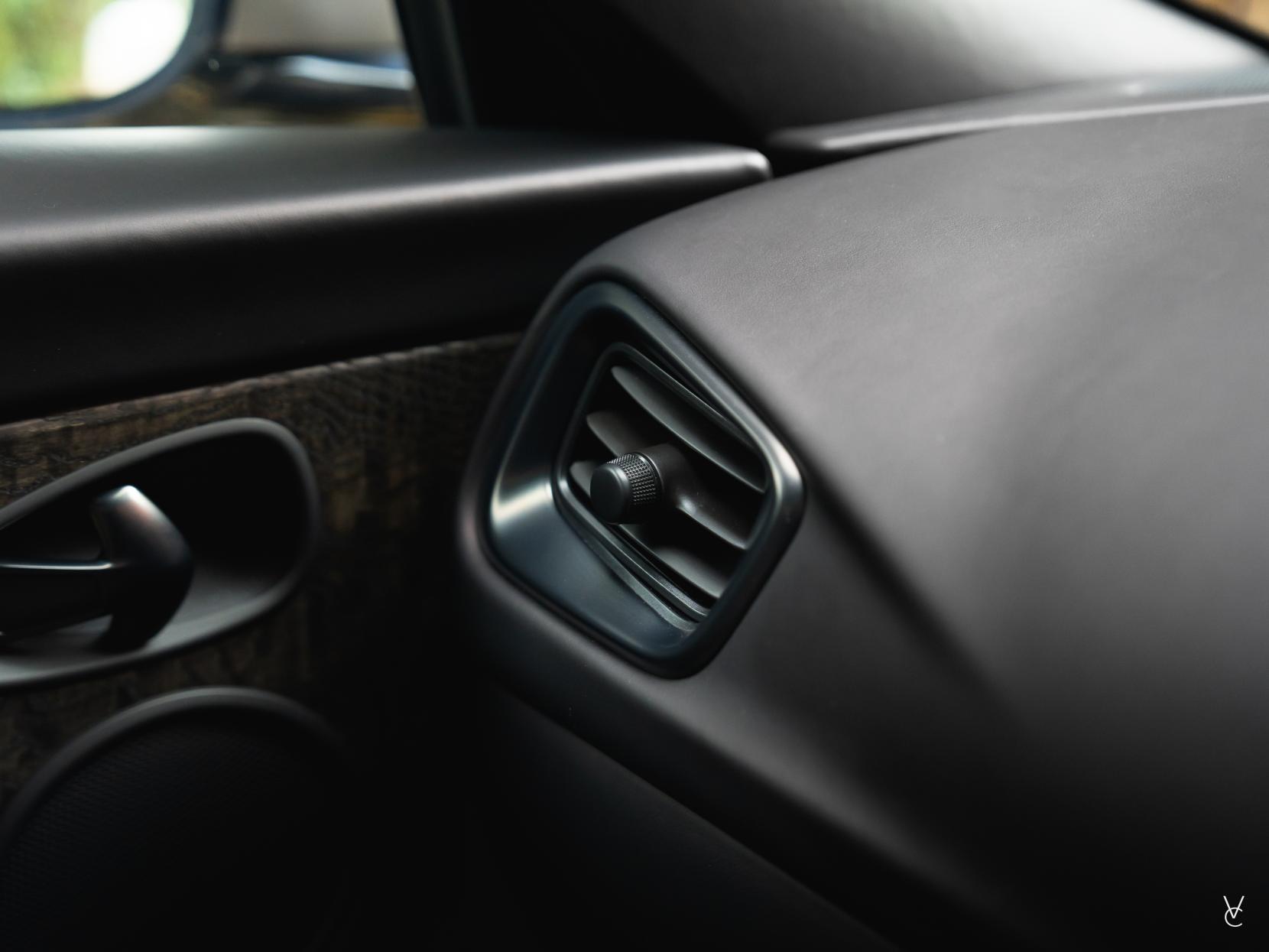 Aston Martin DB11 4.0 V8 Coupe 2dr Petrol Auto Euro 6 (s/s) (510 ps)