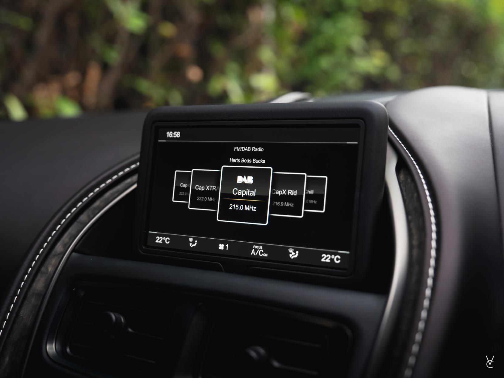 Aston Martin DB11 4.0 V8 Coupe 2dr Petrol Auto Euro 6 (s/s) (510 ps)