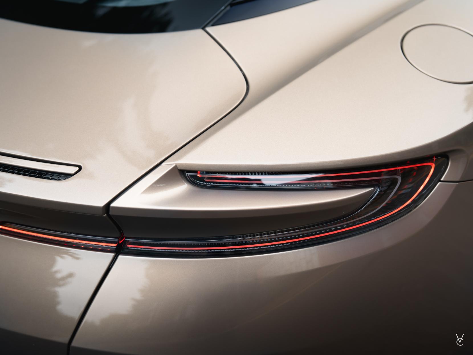 Aston Martin DB11 4.0 V8 Coupe 2dr Petrol Auto Euro 6 (s/s) (510 ps)