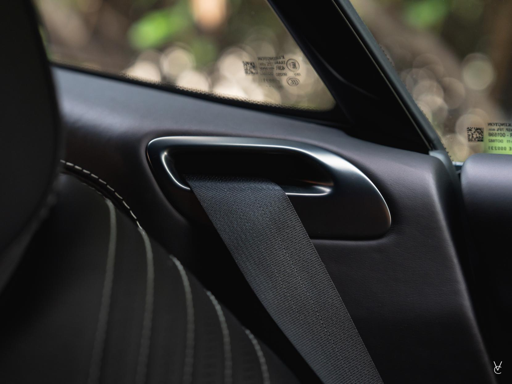 Aston Martin DB11 4.0 V8 Coupe 2dr Petrol Auto Euro 6 (s/s) (510 ps)