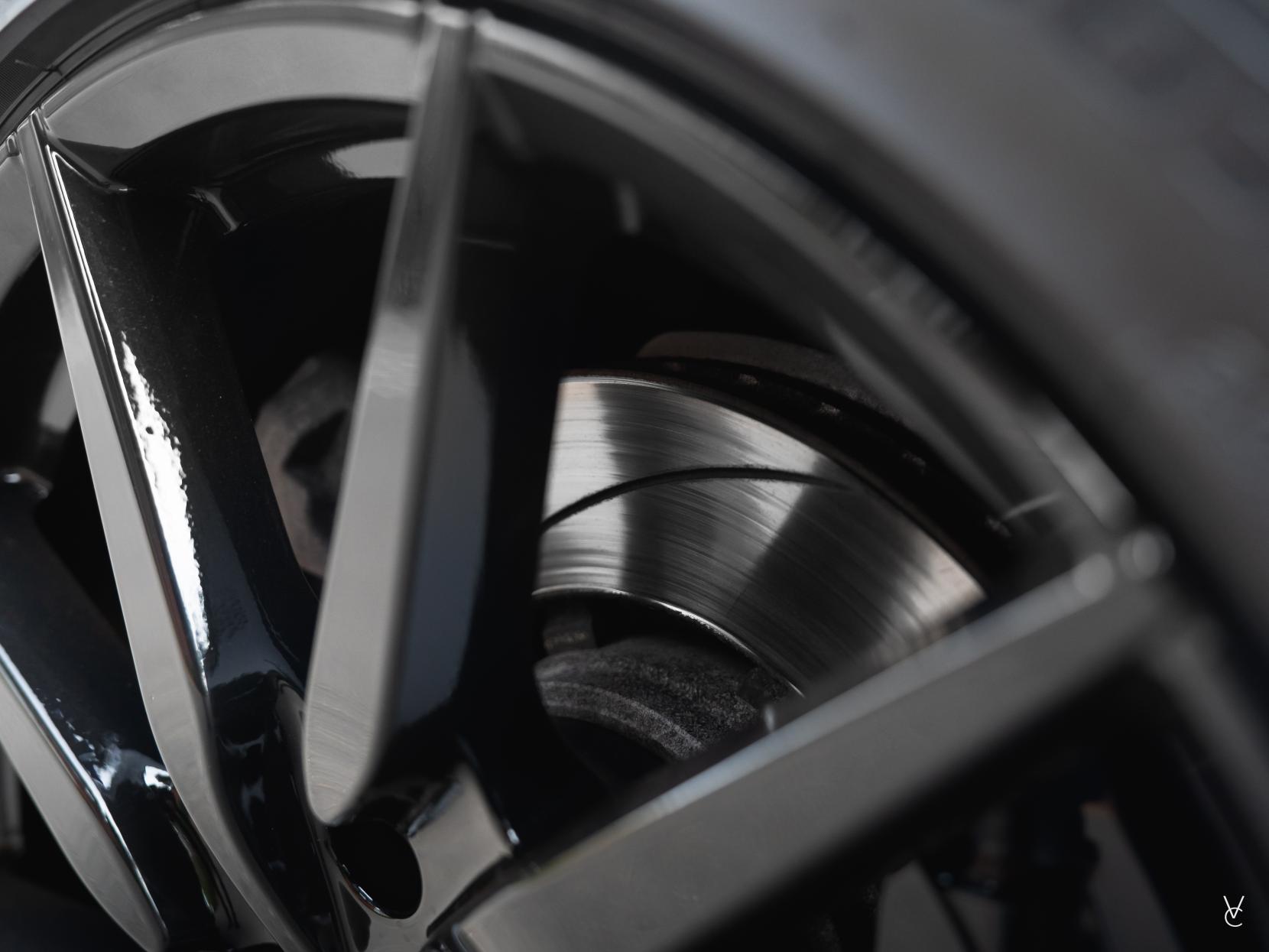 Aston Martin DB11 4.0 V8 Coupe 2dr Petrol Auto Euro 6 (s/s) (510 ps)