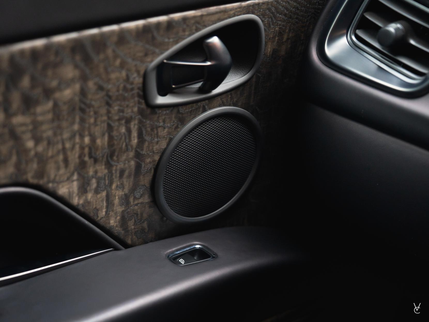 Aston Martin DB11 4.0 V8 Coupe 2dr Petrol Auto Euro 6 (s/s) (510 ps)